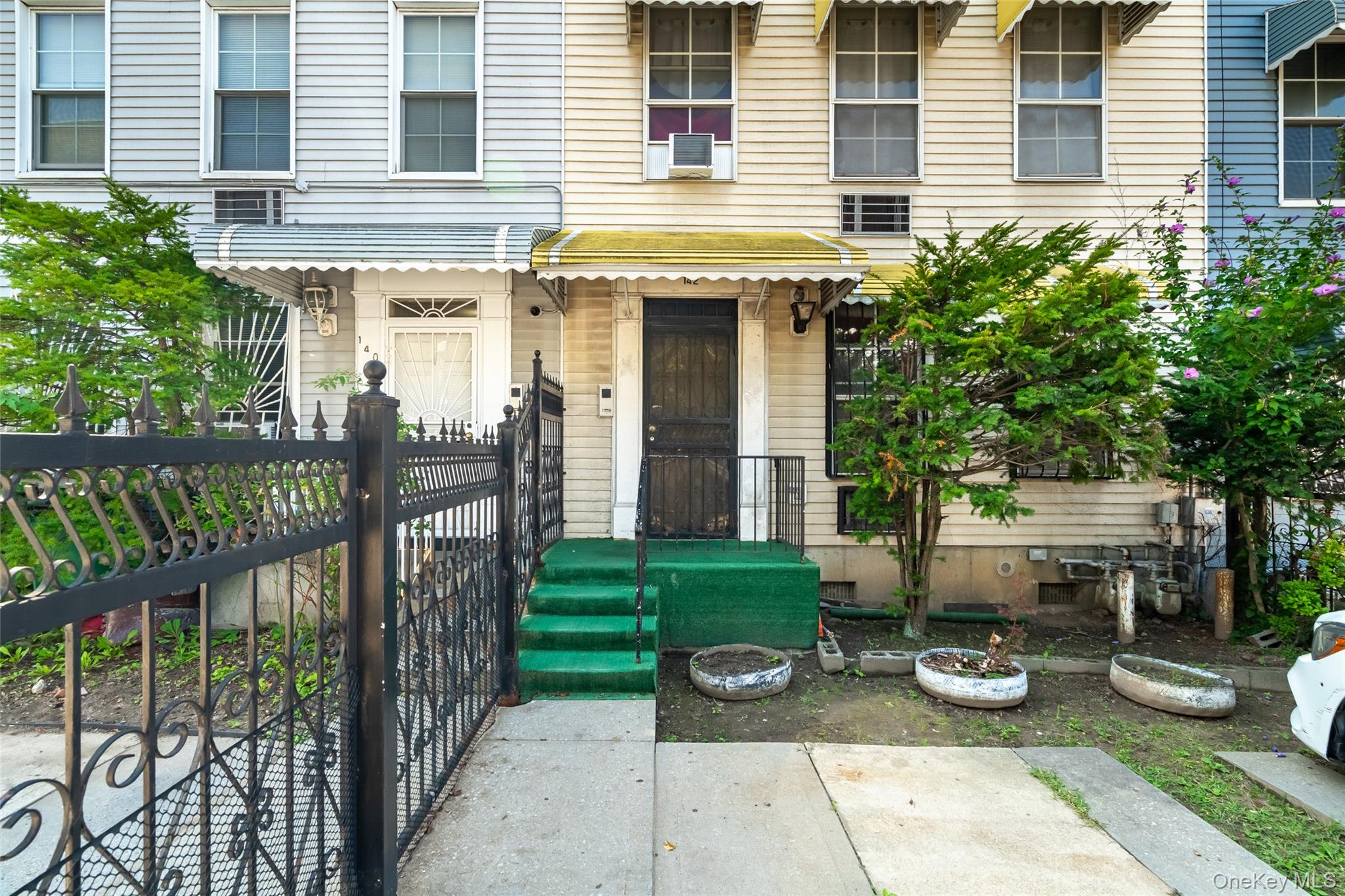 #3 photo, 142 W 175th Street, Bronx , NY 10453