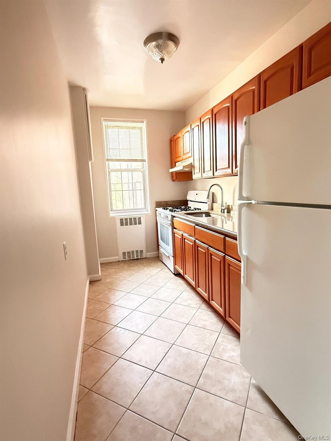 #3 photo, 790 Bronx River Road, Bronxville , NY 10708