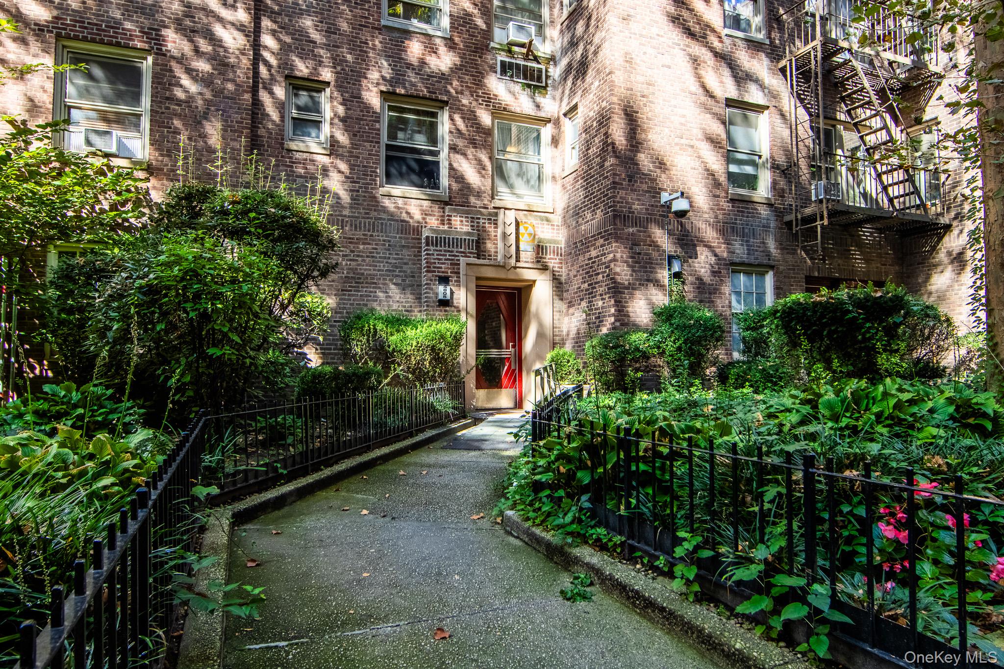 #16 photo, 4805 42nd Street, クイーンズ区 Sunnyside , NY 11104