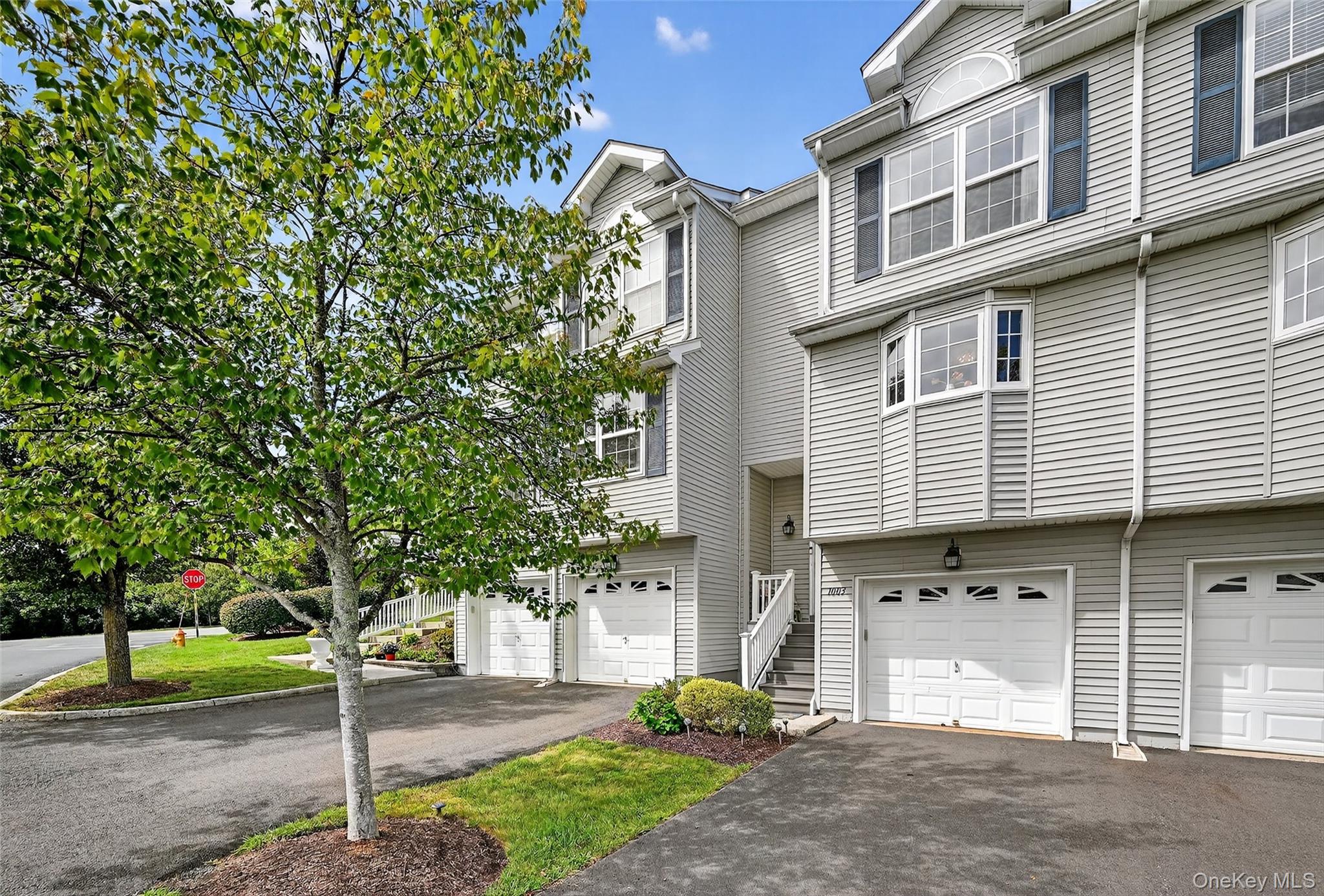 #1 photo, 1003 Ethan Allen Drive, New Windsor , NY 12553