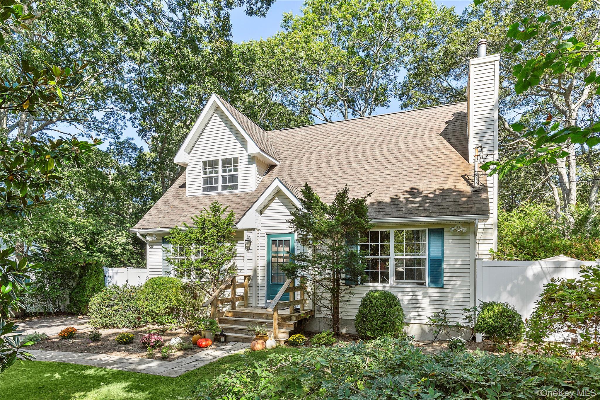 #1 photo, 32 Atlantic Avenue, サフォーク郡 Hampton Bays , NY 11946