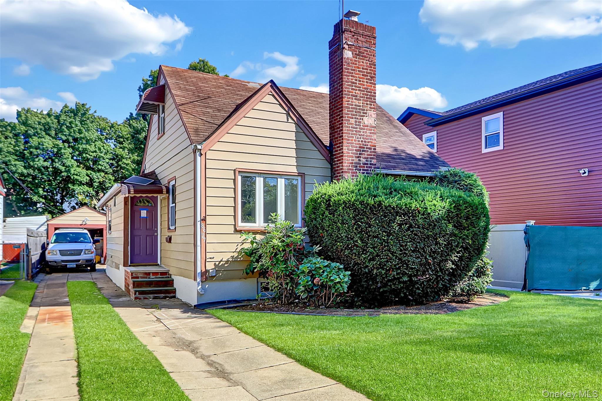 #1 photo, 86-27 239th Street, कुईंस Bellerose , NY 11426