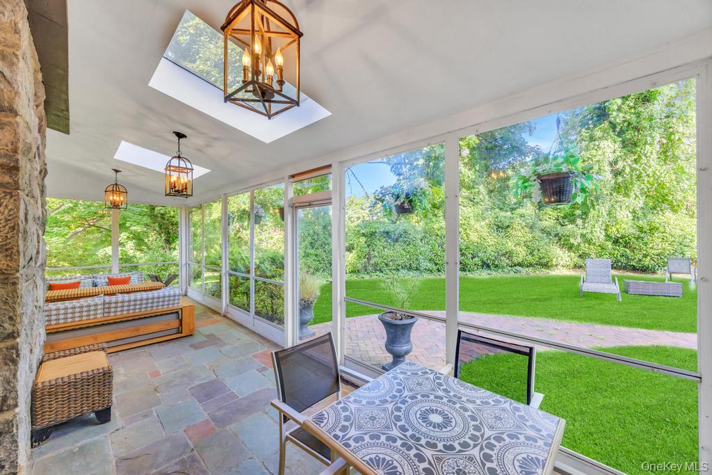 #18 photo, 65 Clover Drive, Great Neck , NY 11021