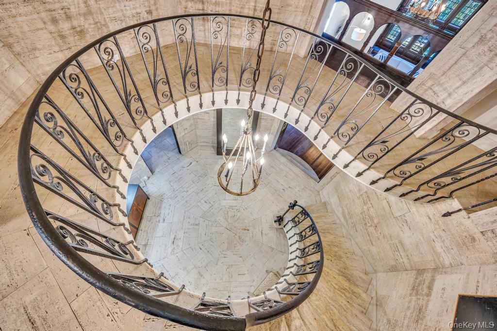 #19 photo, 65 Clover Drive, Great Neck , NY 11021