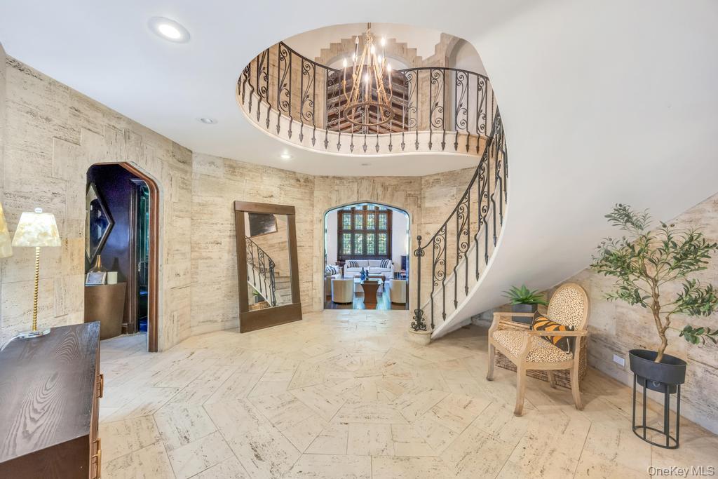 #2 photo, 65 Clover Drive, Great Neck , NY 11021