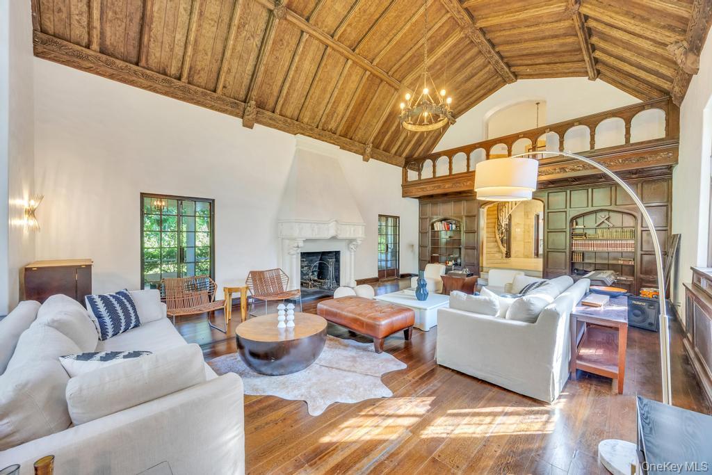 #7 photo, 65 Clover Drive, Great Neck , NY 11021