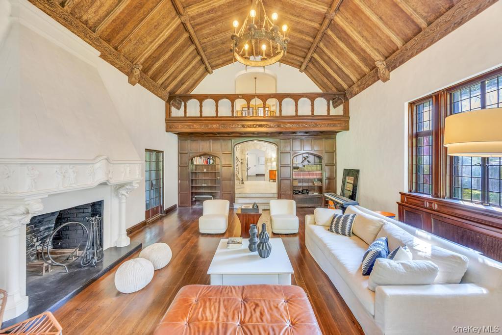 #8 photo, 65 Clover Drive, Great Neck , NY 11021