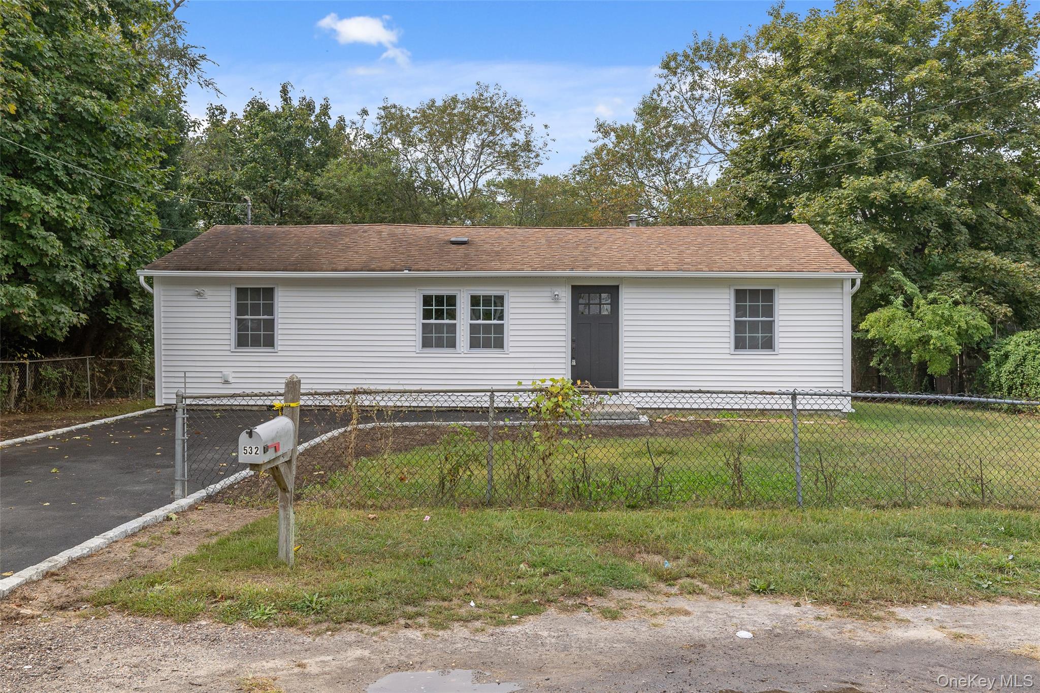 #3 photo, 532 Taylor Avenue, East Patchogue , NY 11772