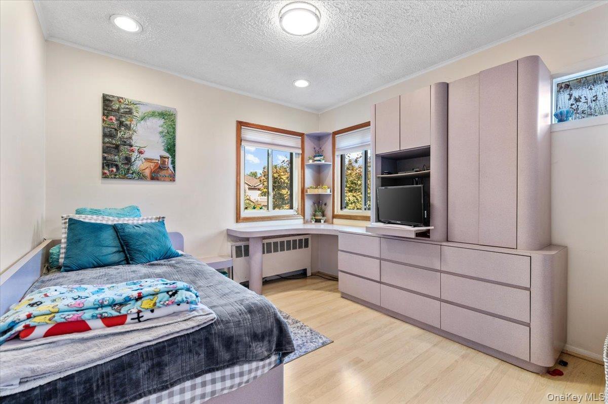 #14 photo, 2 Doone Drive, Syosset , NY 11791