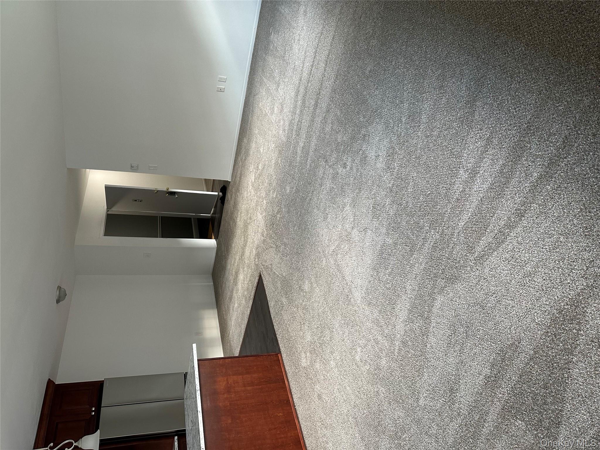 #5 photo, 460 Old Town Road, サフォーク郡 Port Jefferson Station , NY 11776