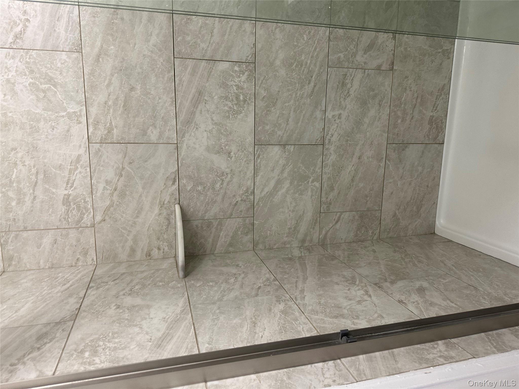 #9 photo, 460 Old Town Road, サフォーク郡 Port Jefferson Station , NY 11776