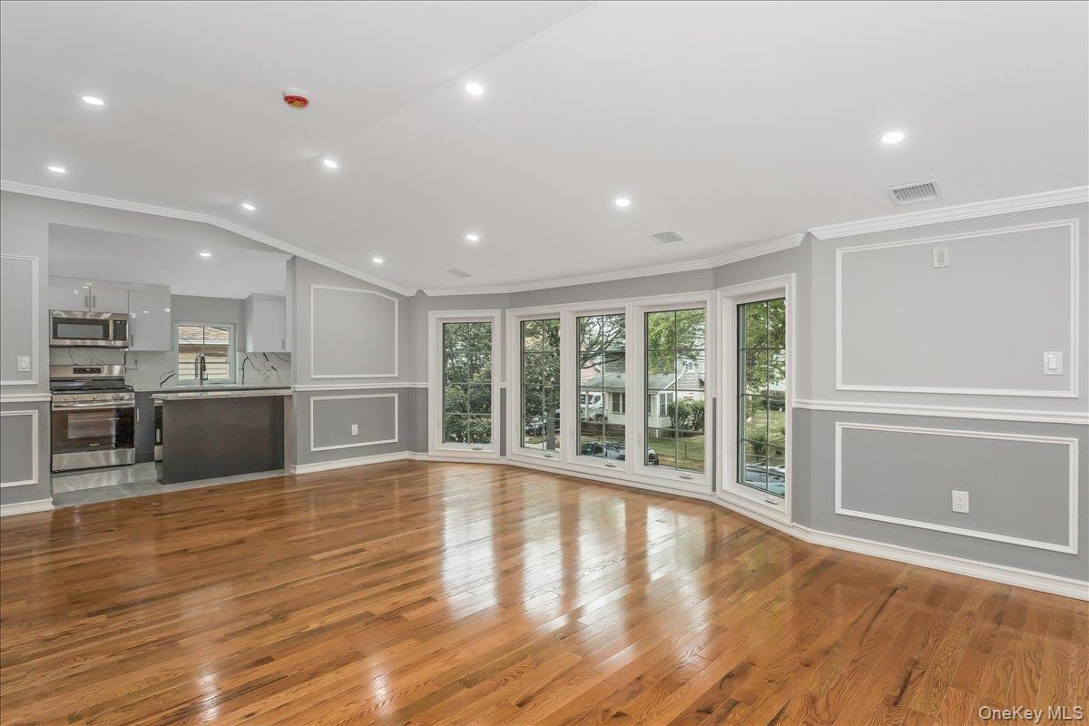 #16 photo, Rosedale, Rosedale , NY 11422