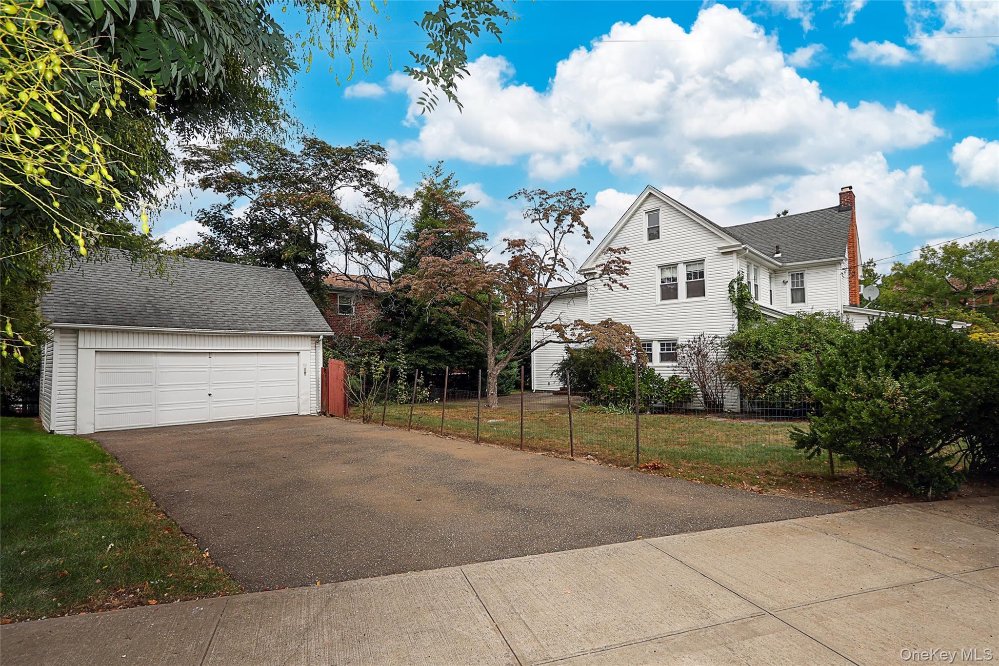 #1 photo, 52-50 Little Neck Parkway, Little Neck , NY 11362