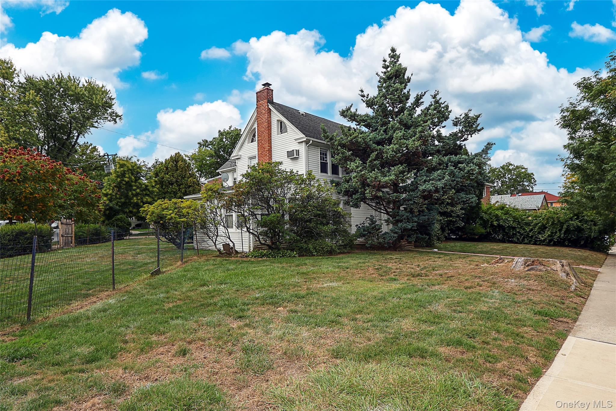 #3 photo, 52-50 Little Neck Parkway, Little Neck , NY 11362