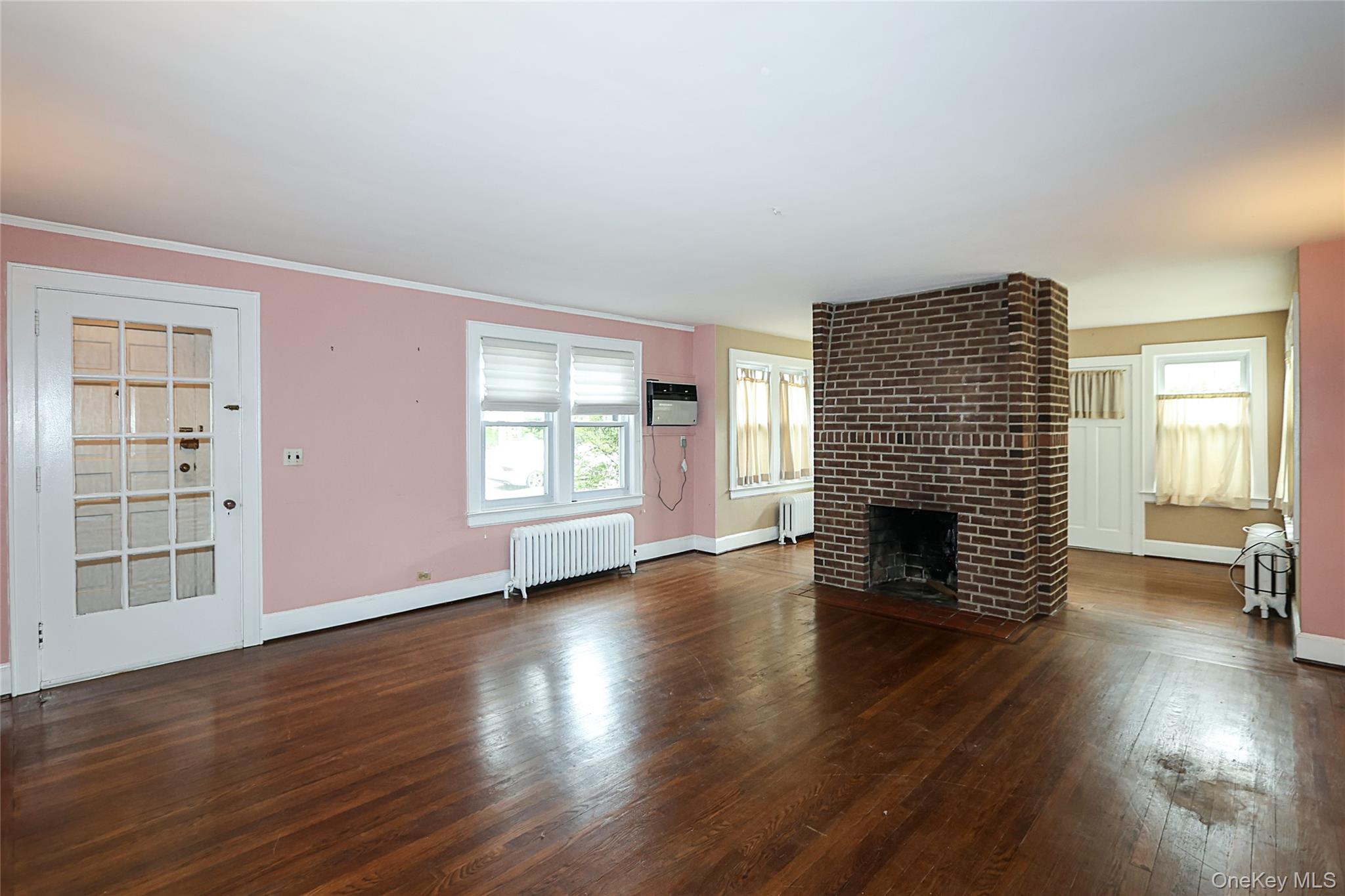 #8 photo, 52-50 Little Neck Parkway, Little Neck , NY 11362