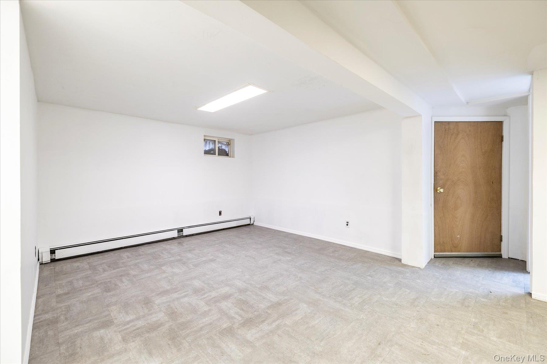 #17 photo, 118 Coolidge Avenue, Amityville , NY 11701