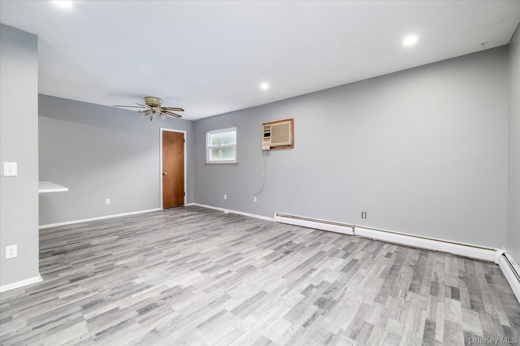 #5 photo, 118 Coolidge Avenue, Amityville , NY 11701