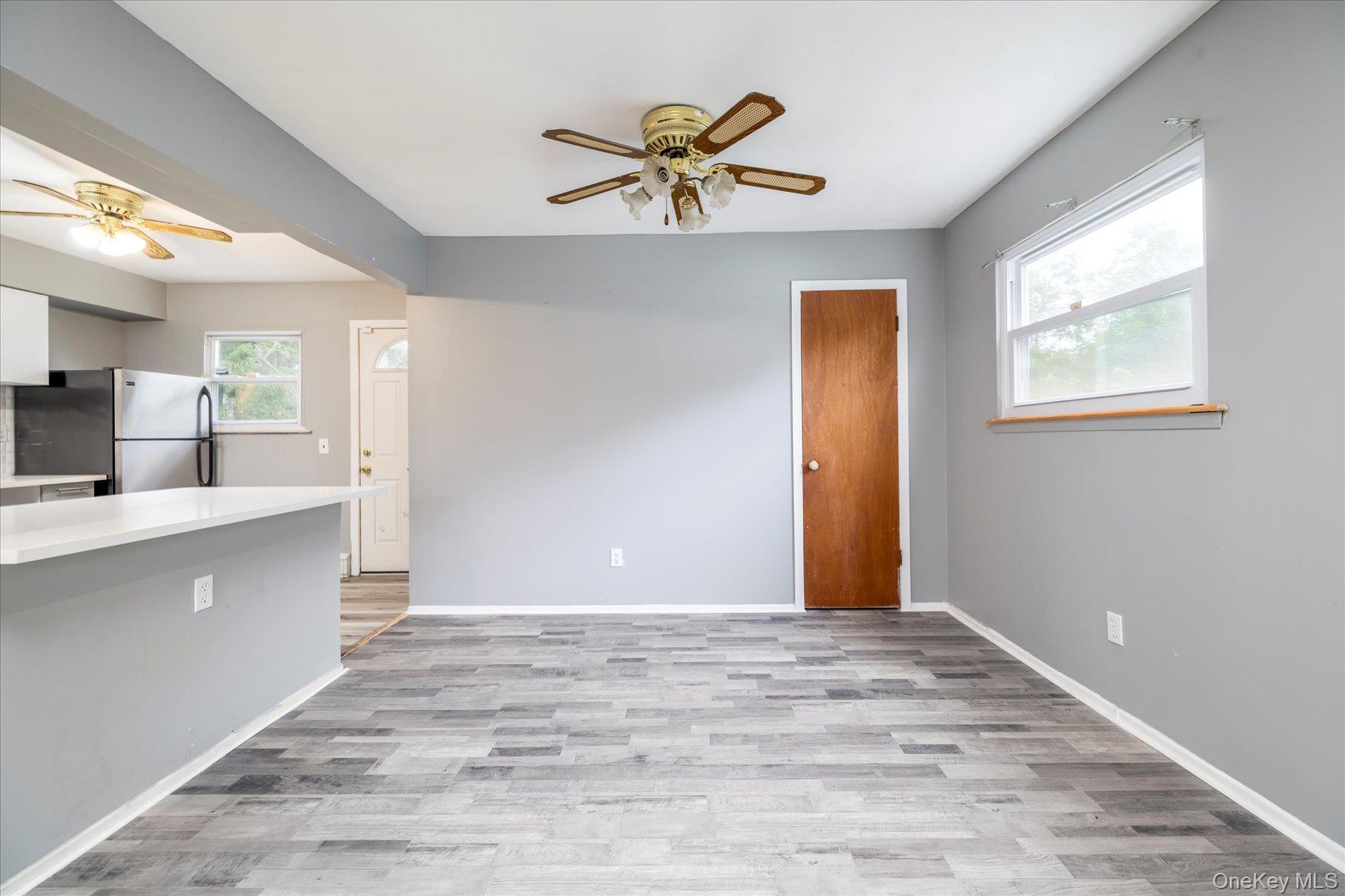 #7 photo, 118 Coolidge Avenue, Amityville , NY 11701