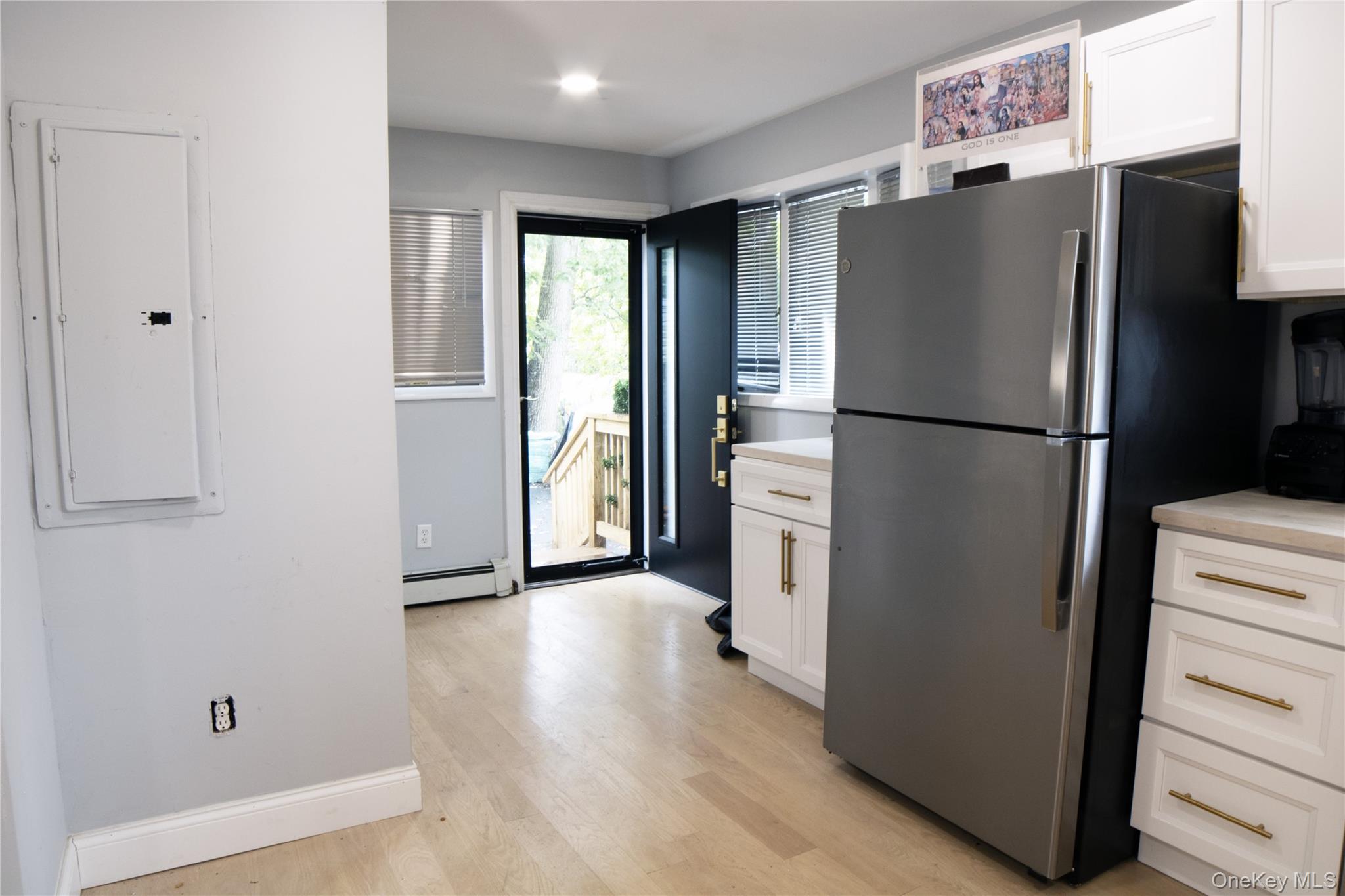 #2 photo, 617 SMITHTOWN Avenue, サフォーク郡 Bohemia , NY 11716