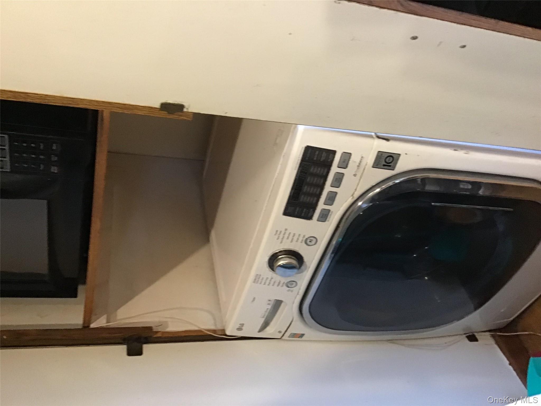 #18 photo, 58-28 251 Street, Little Neck , NY 11362