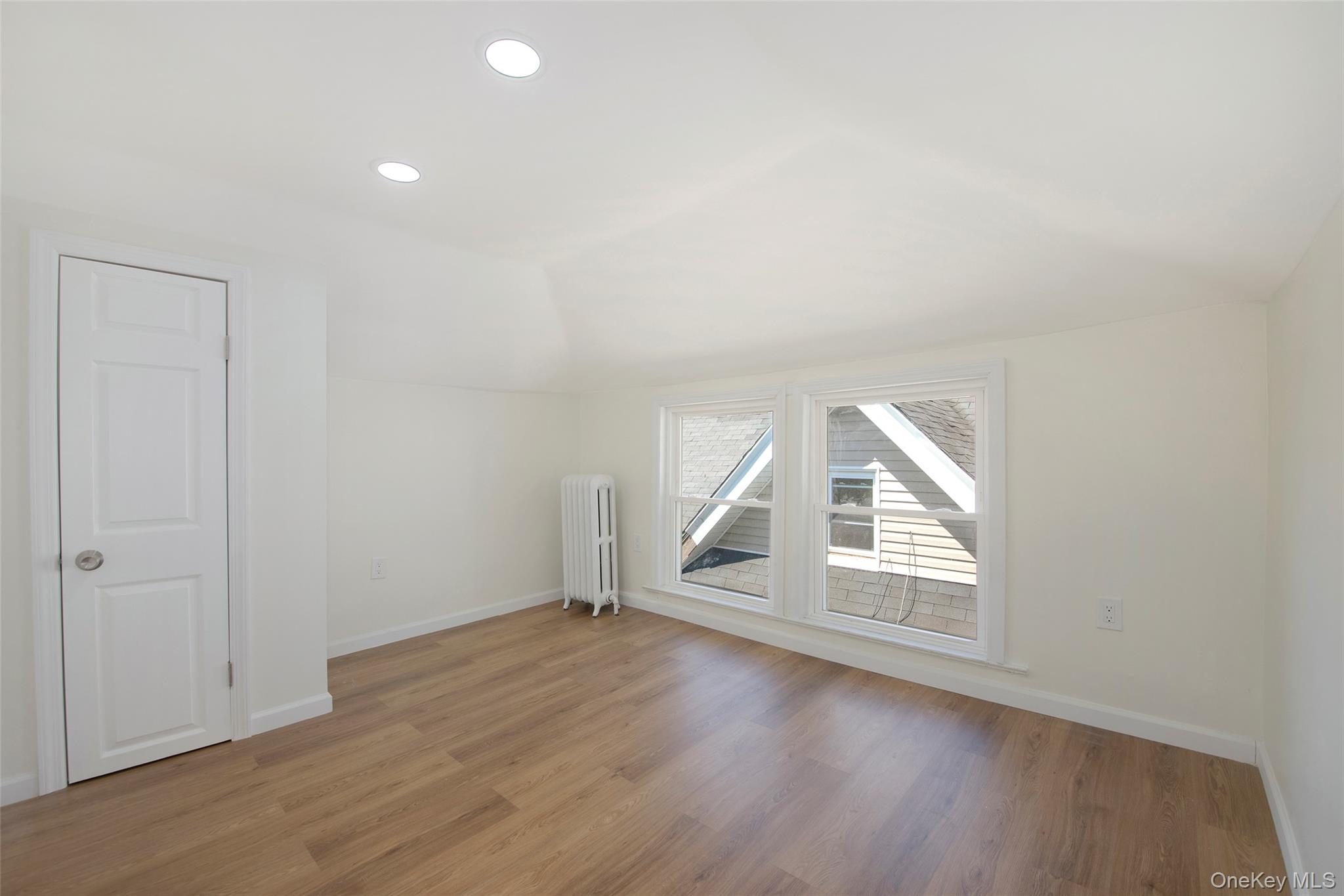 #2 photo, 490 Van Duzer Street, スタテンアイランド Staten Island , NY 10304