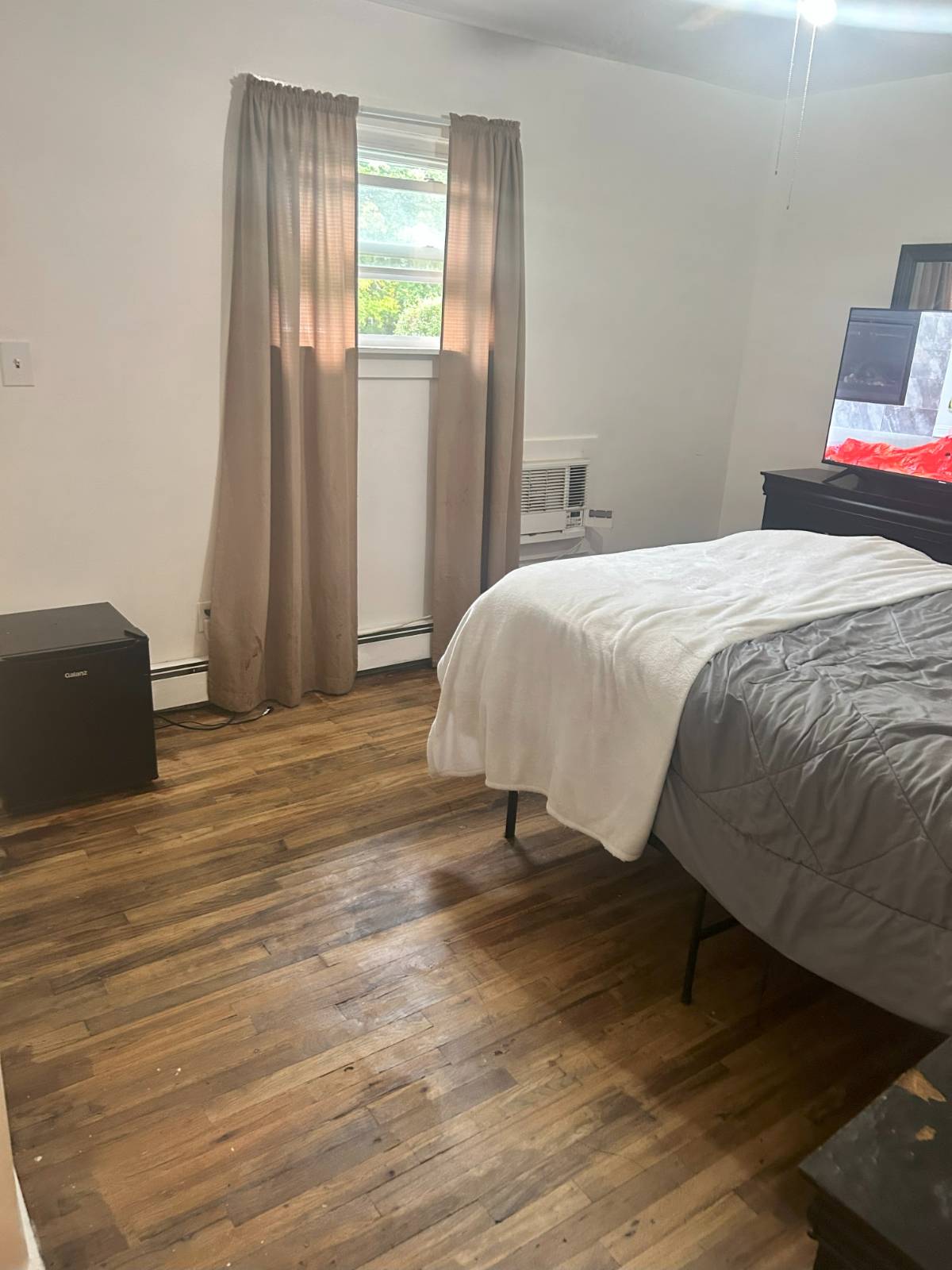 #7 photo, 1459 Manatuck Blvd, Bay Shore , NY 11706