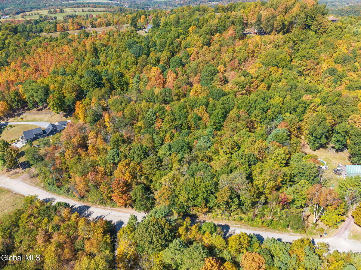 #41 photo, 309 Carrera Lane, Granville , NY 12832