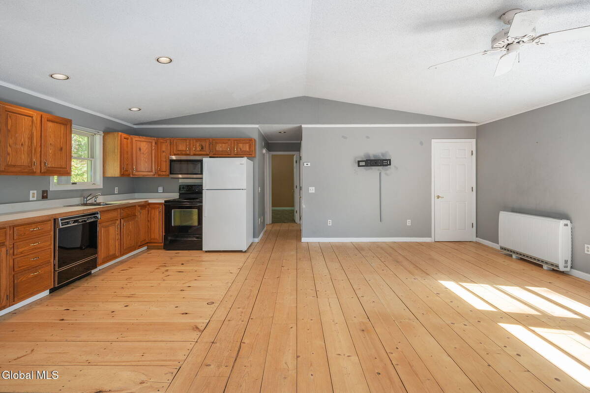 #9 photo, 309 Carrera Lane, Granville , NY 12832