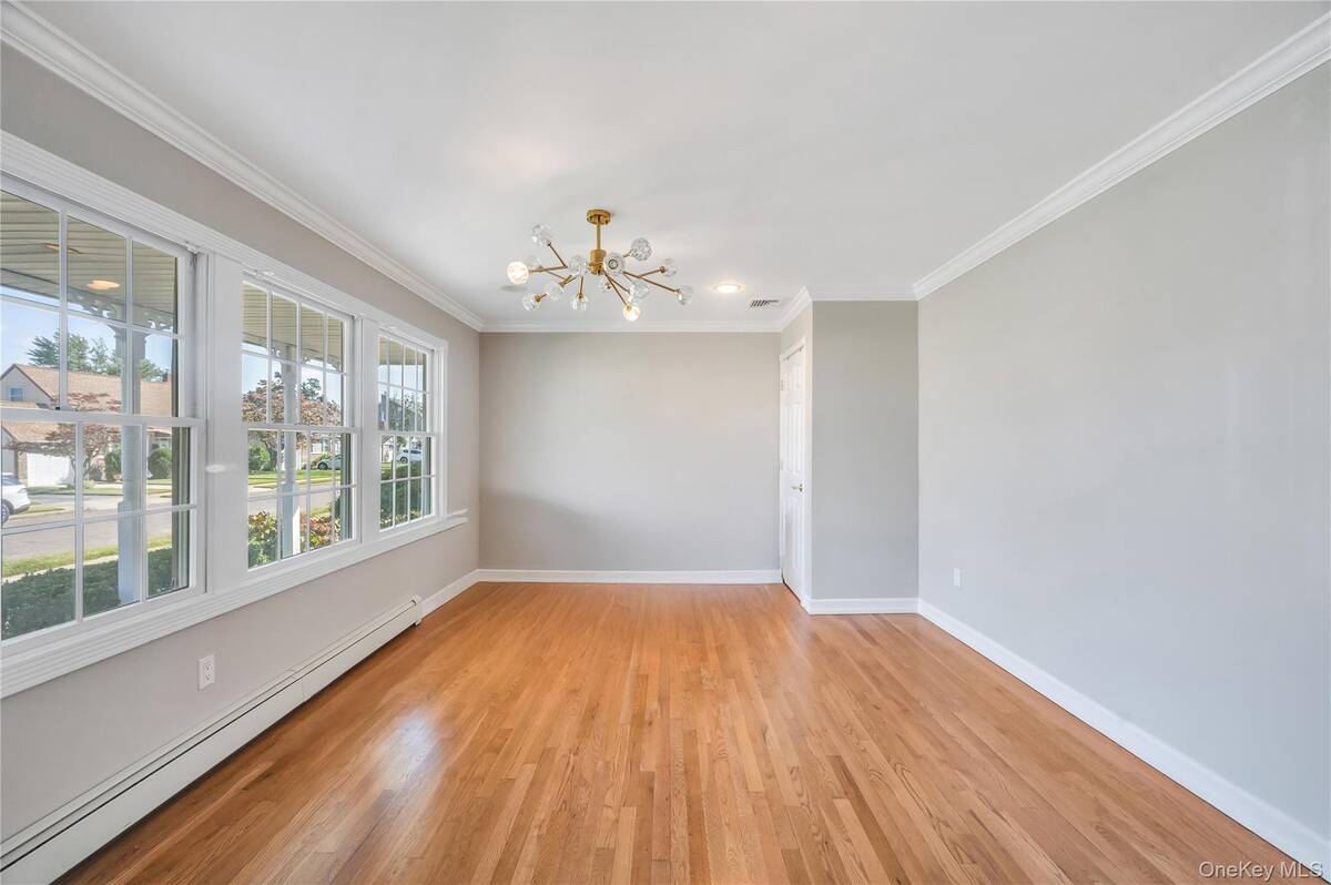 #9 photo, 131 Carol Road, East Meadow , NY 11554