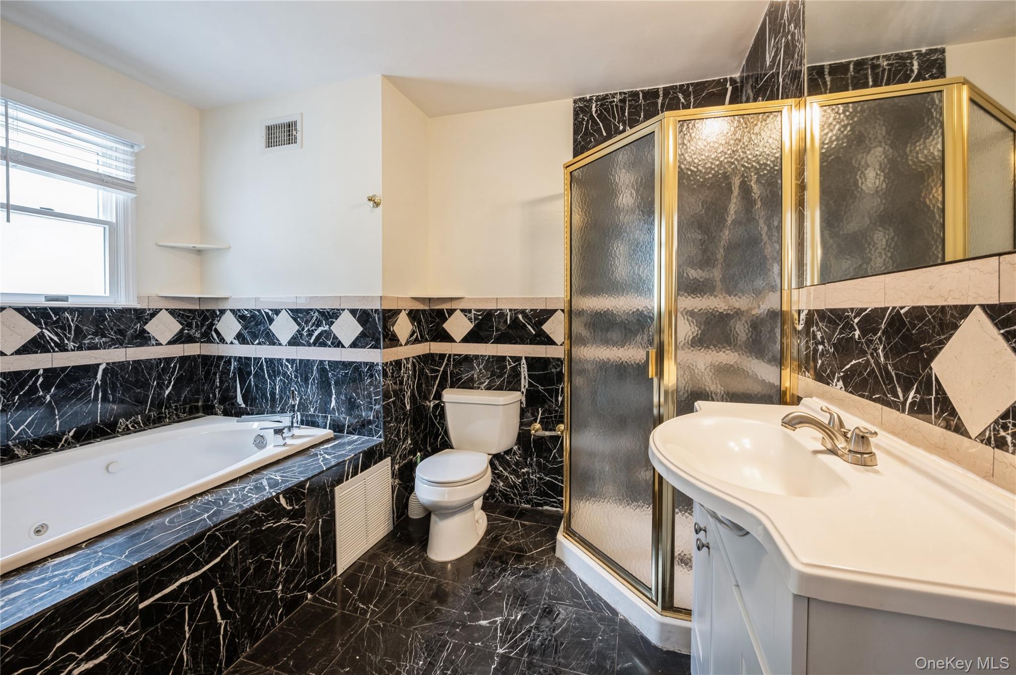 #12 photo, 140 Woodside Avenue, West Harrison , NY 10604