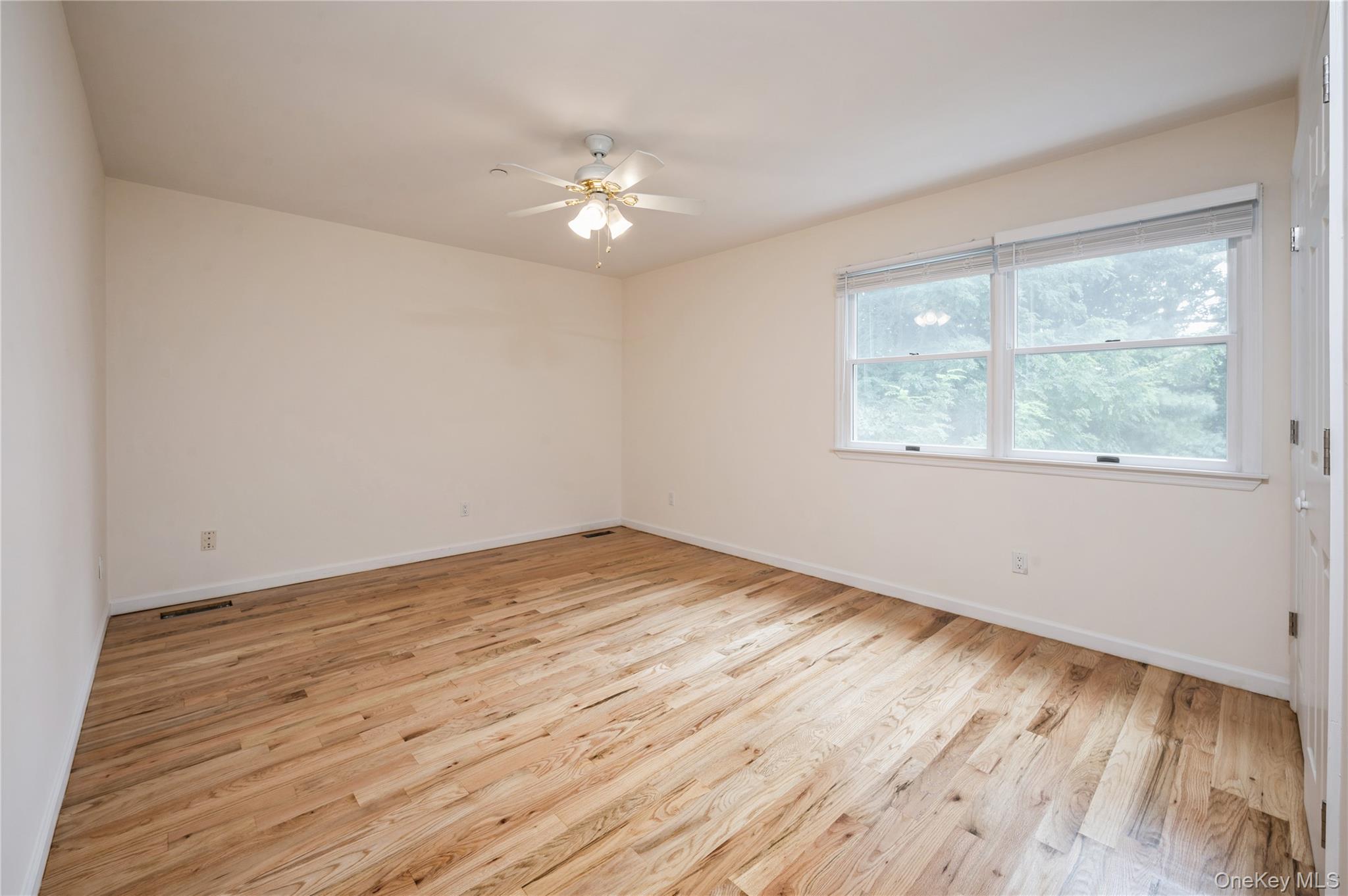 #14 photo, 140 Woodside Avenue, West Harrison , NY 10604