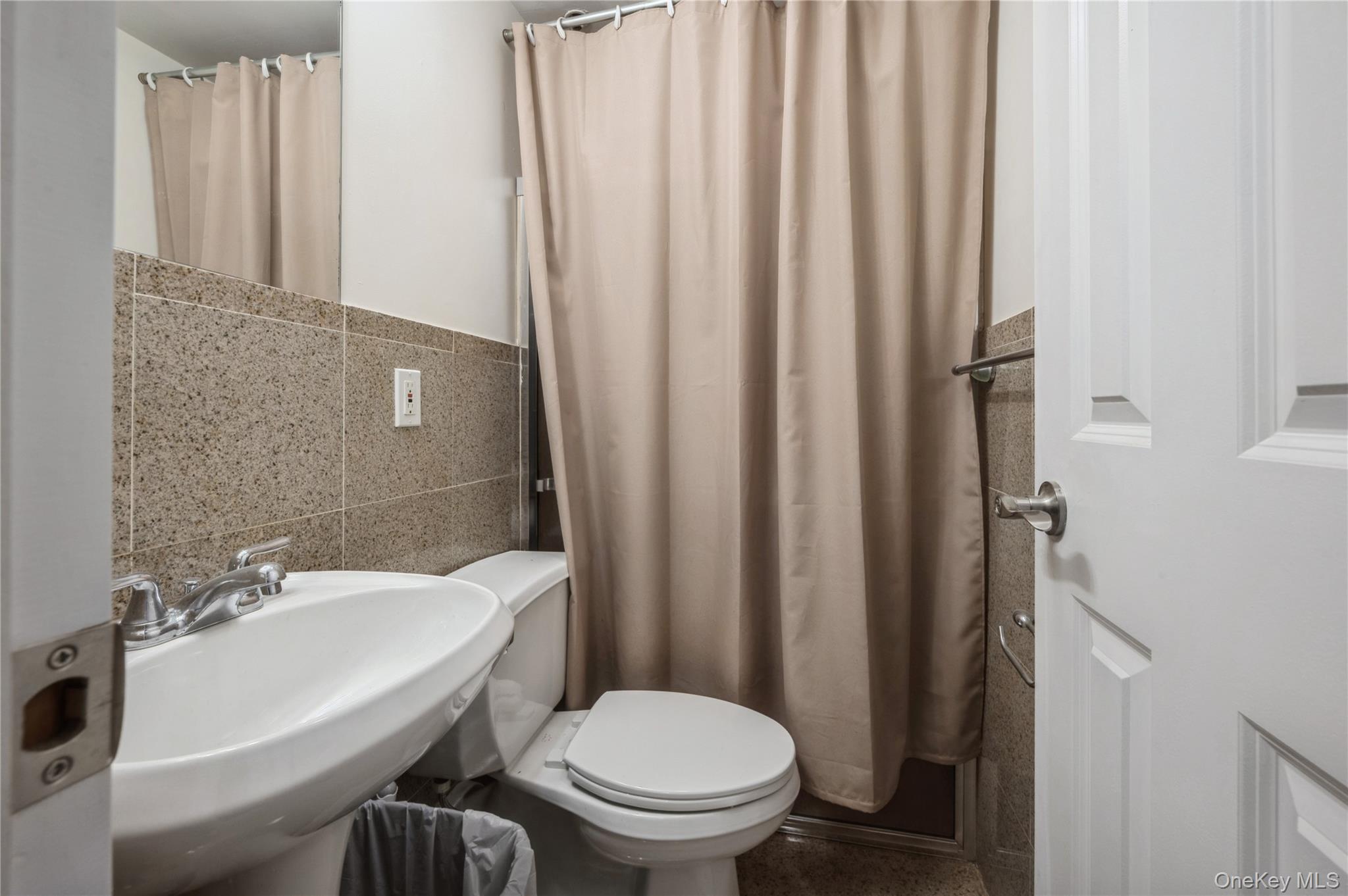 #7 photo, 140 Woodside Avenue, West Harrison , NY 10604