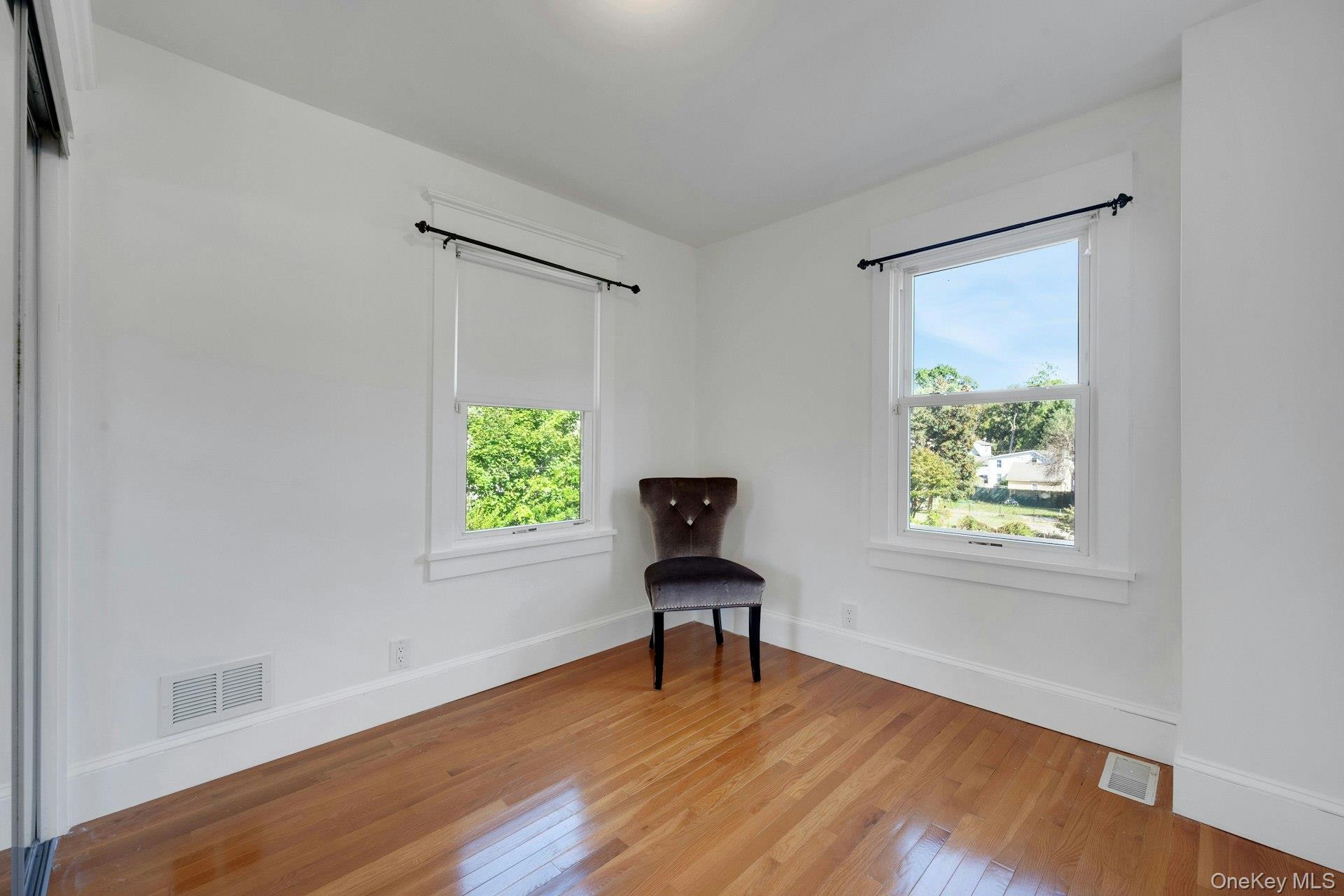 #14 photo, 5 Glen Street, Ossining , NY 10562