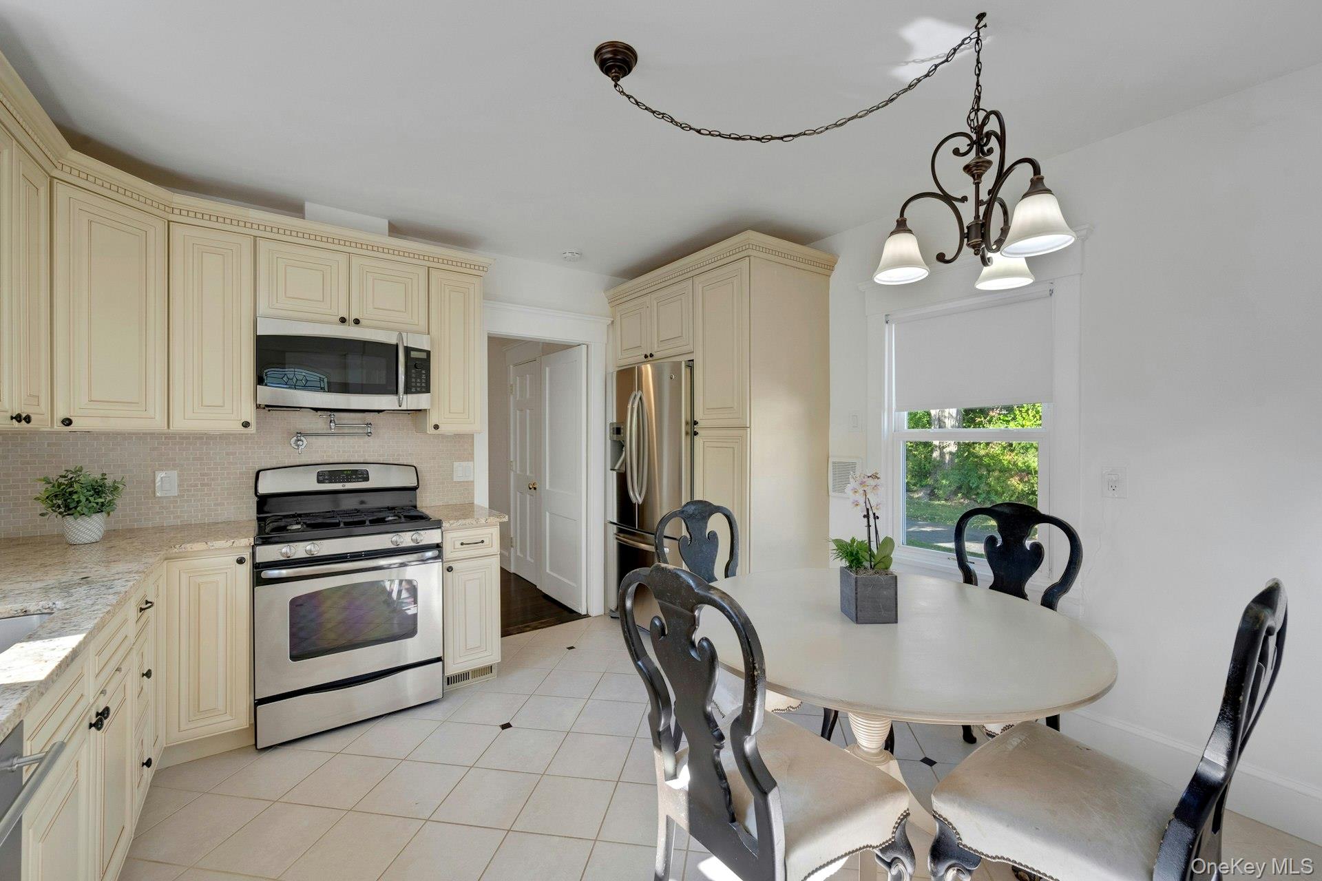 #3 photo, 5 Glen Street, Ossining , NY 10562