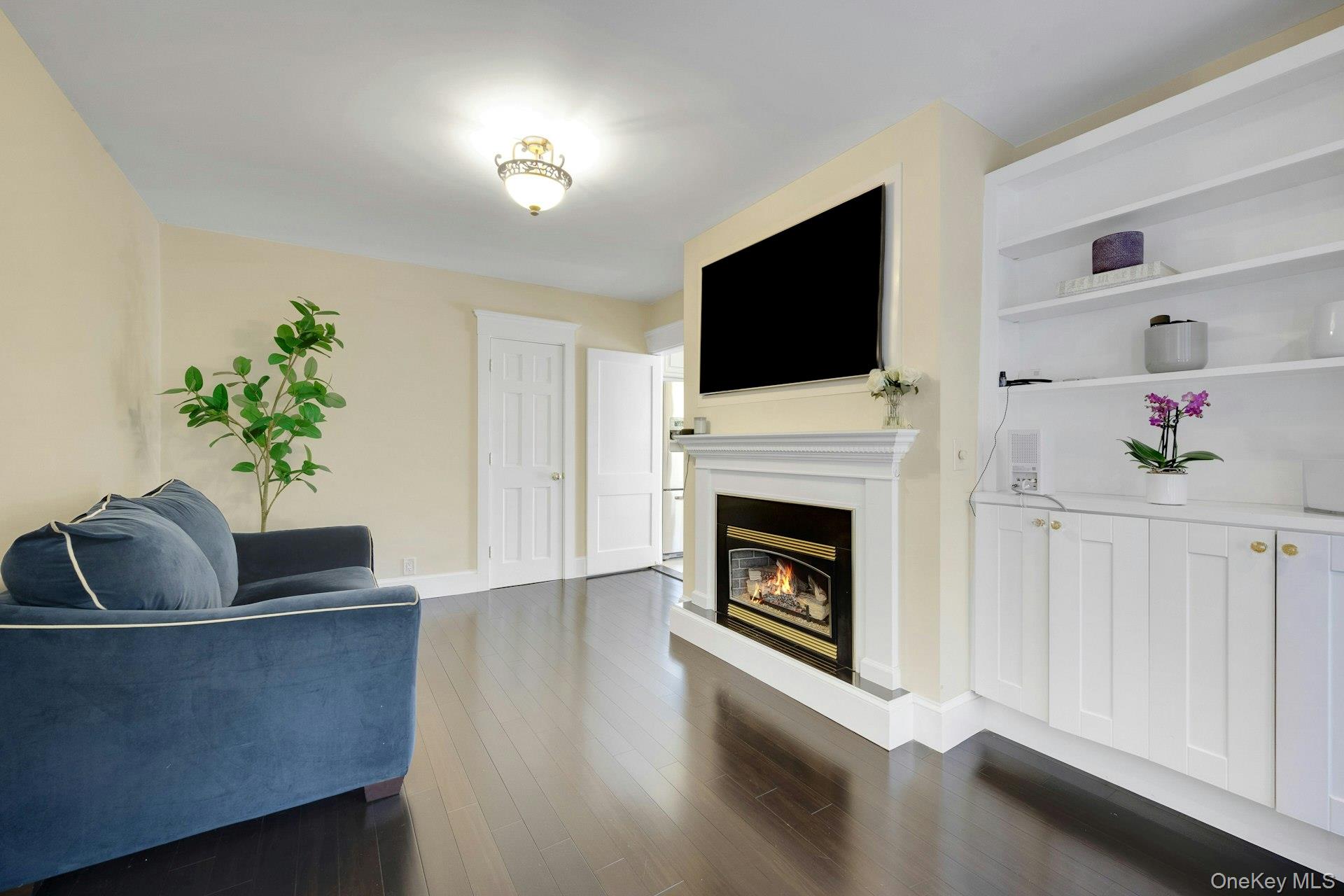 #6 photo, 5 Glen Street, Ossining , NY 10562