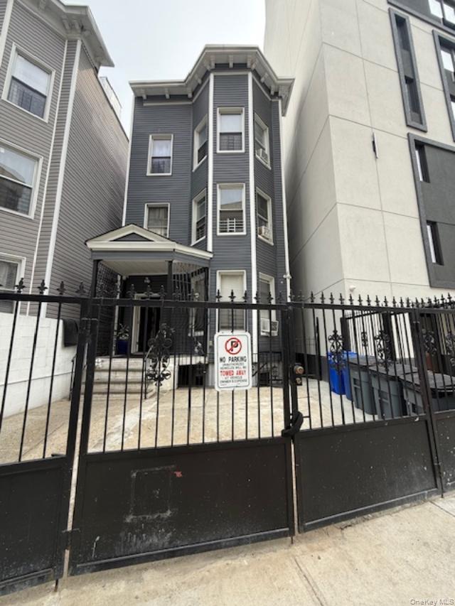 #2 photo, 1956 Anthony Avenue, ブロンクス区 Bronx , NY 10457