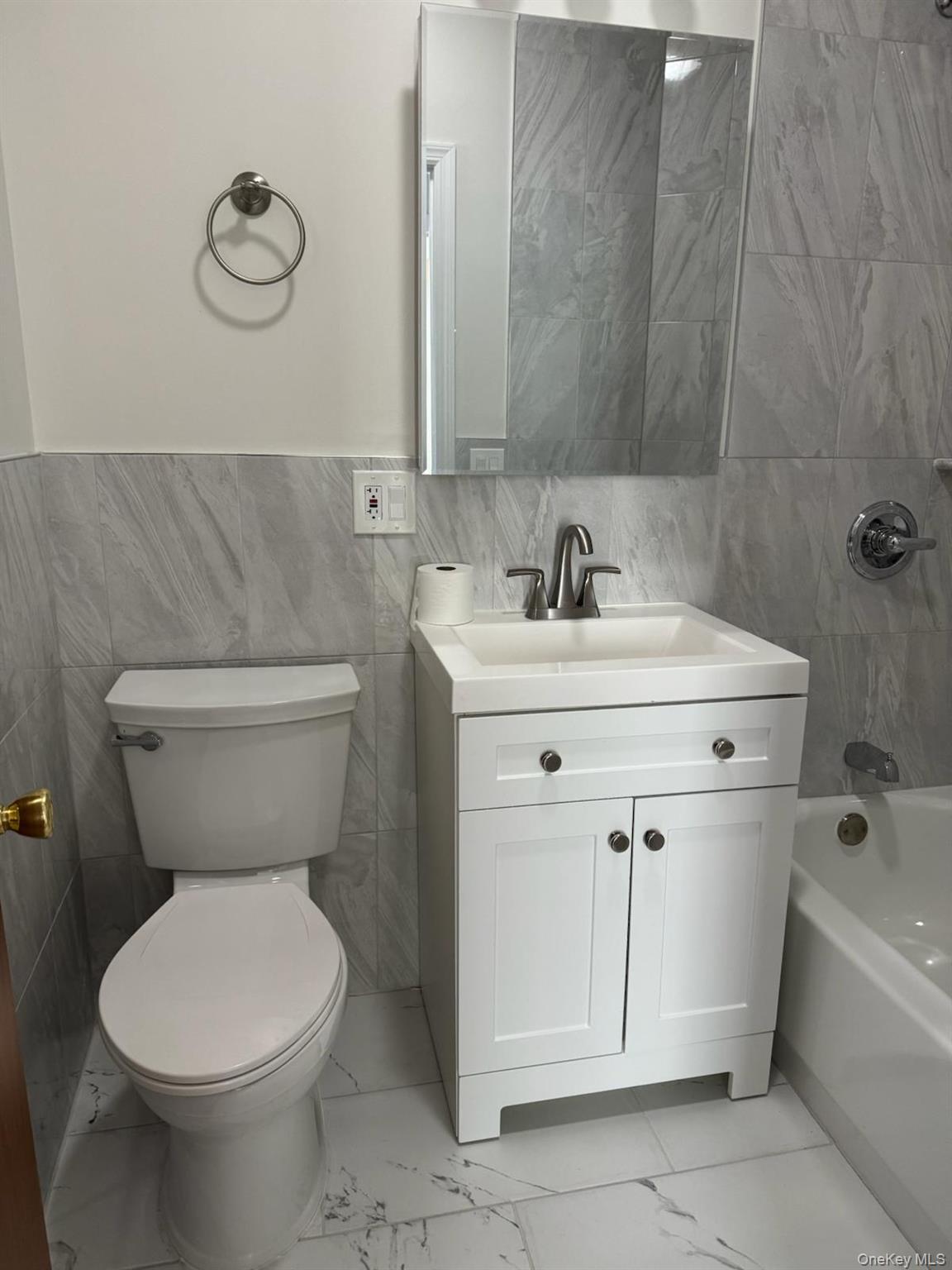 #10 photo, 14402 91 Avenue, クイーンズ区 Jamaica , NY 11435