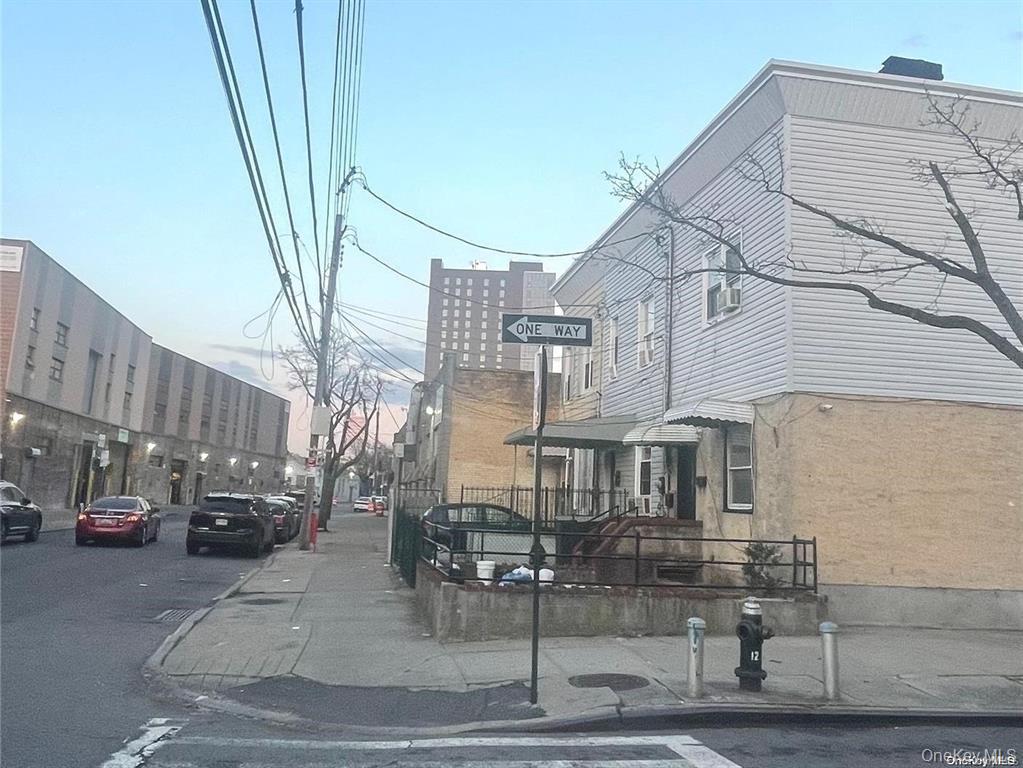 #3 photo, 14402 91 Avenue, クイーンズ区 Jamaica , NY 11435