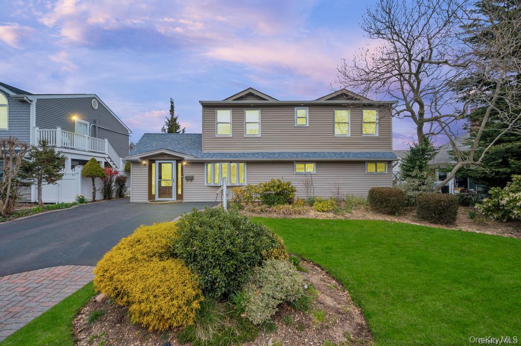 #1 photo, 11 Berry Lane, Hicksville , NY 11801