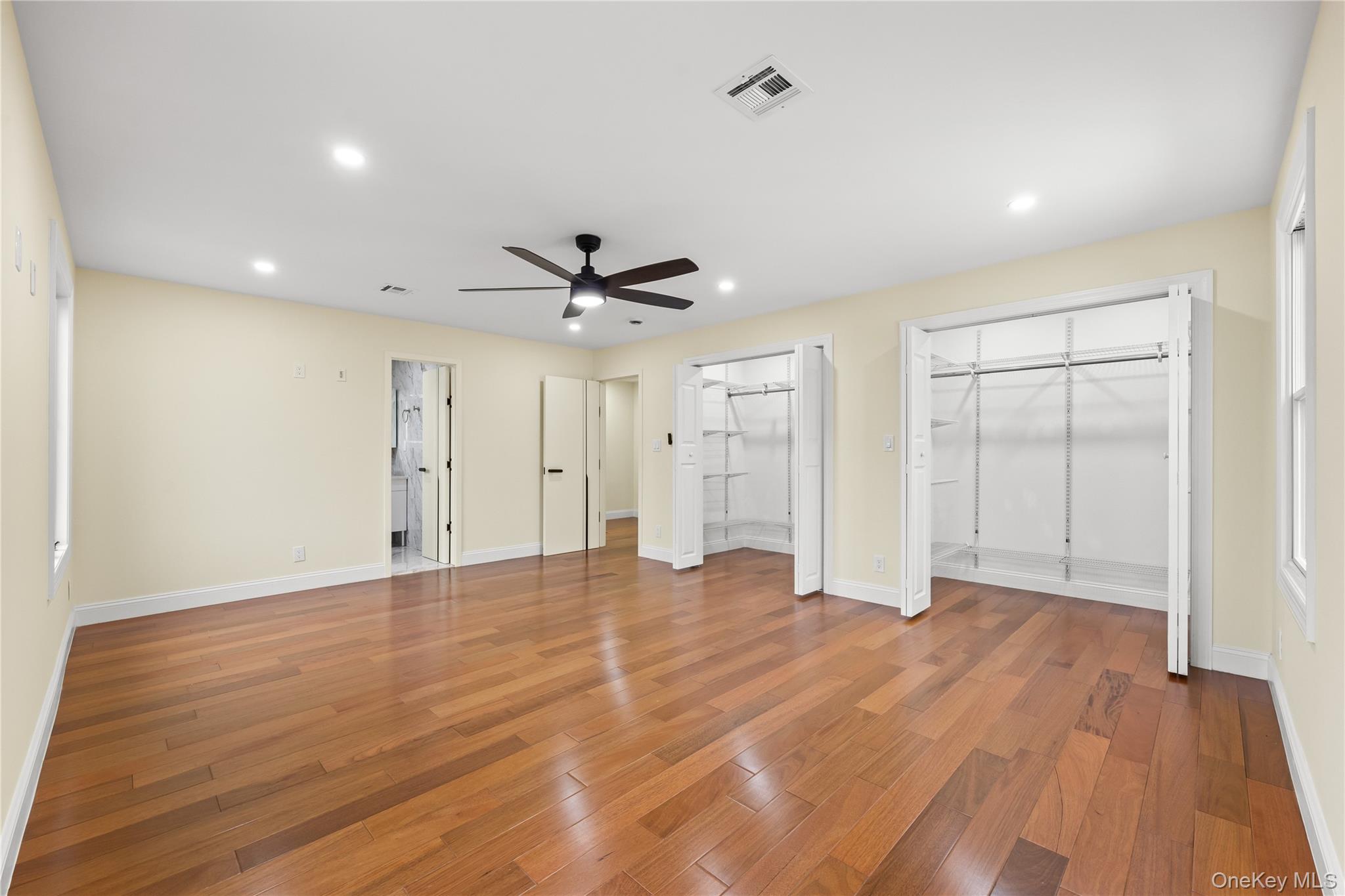 #15 photo, 4 S 11th Street, New Hyde Park , NY 11040