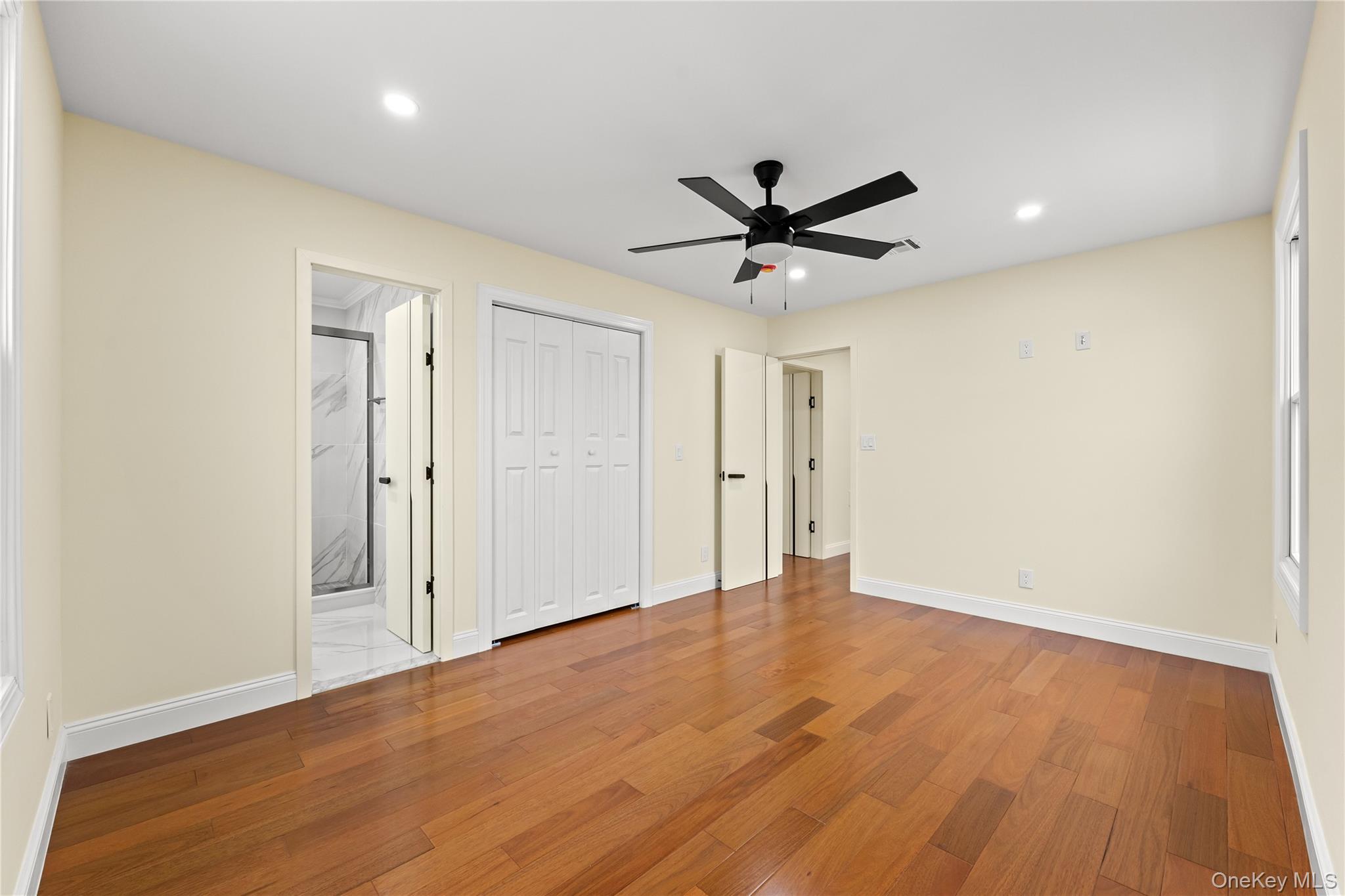 #20 photo, 4 S 11th Street, New Hyde Park , NY 11040