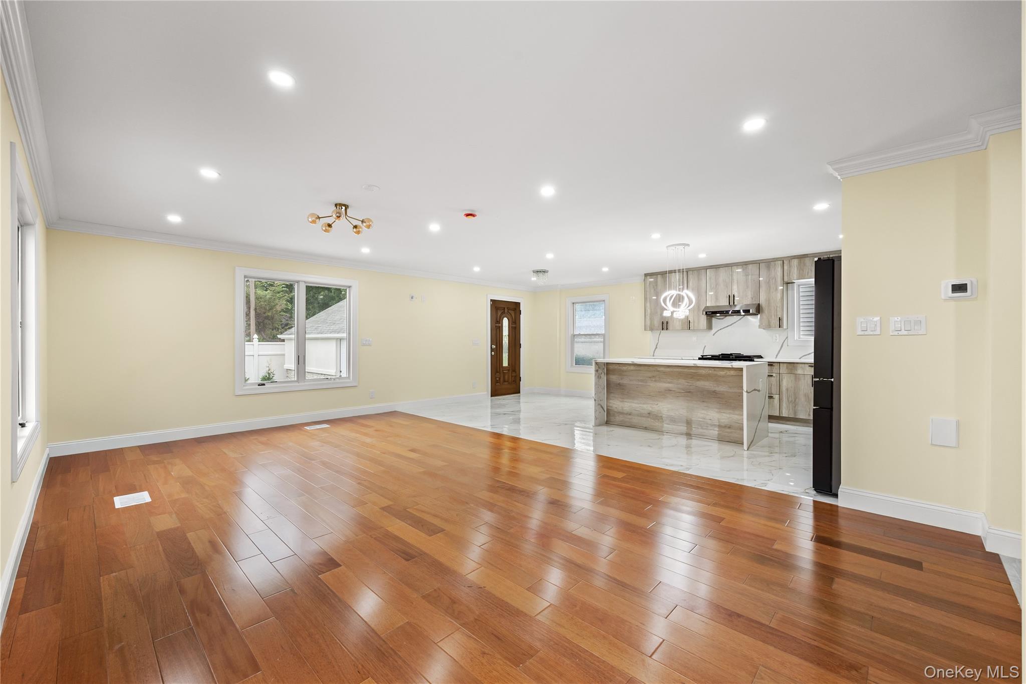 #4 photo, 4 S 11th Street, New Hyde Park , NY 11040