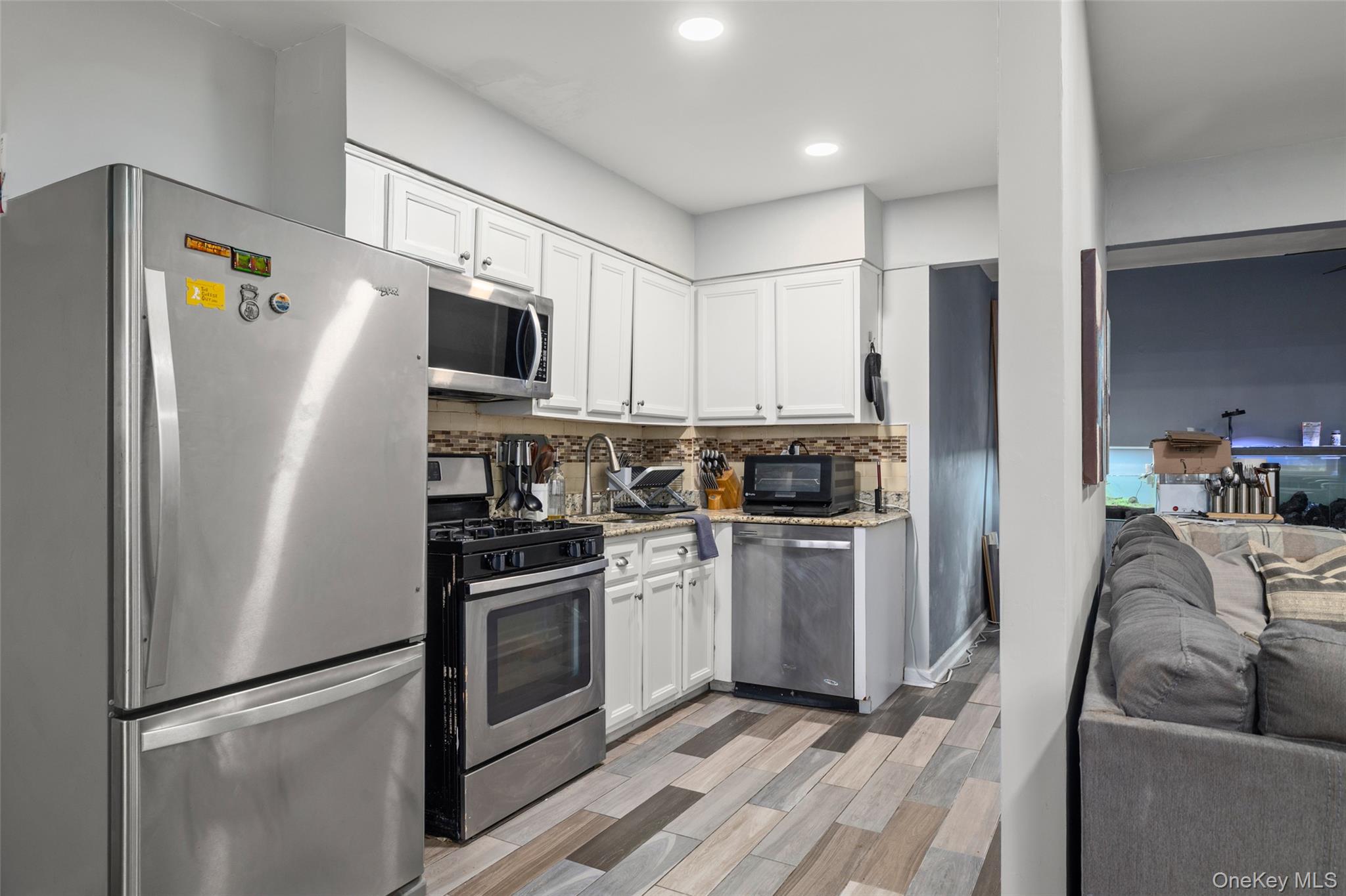 #10 photo, 504 Merrick Road, Lynbrook , NY 11563