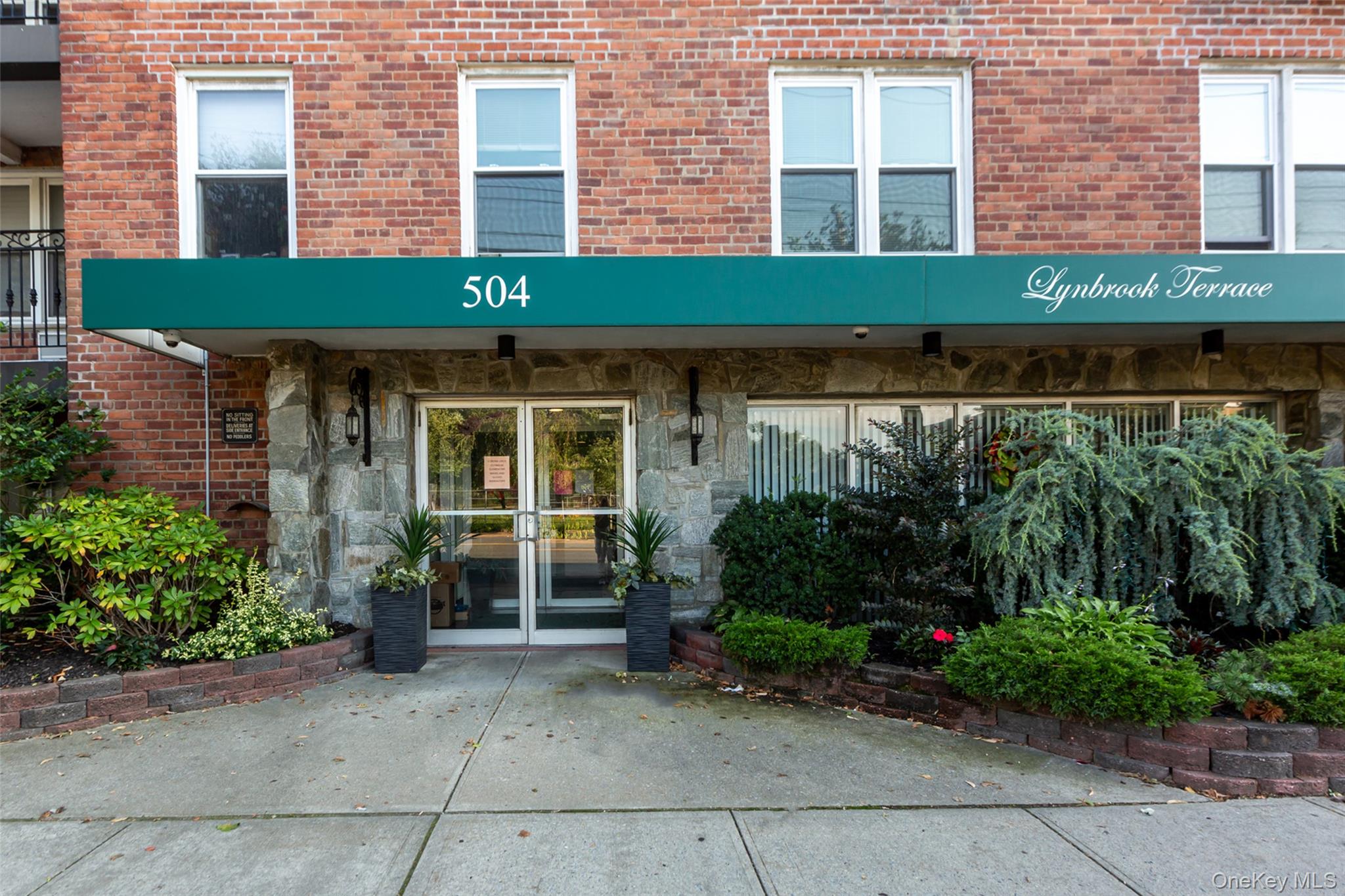 #2 photo, 504 Merrick Road, Lynbrook , NY 11563