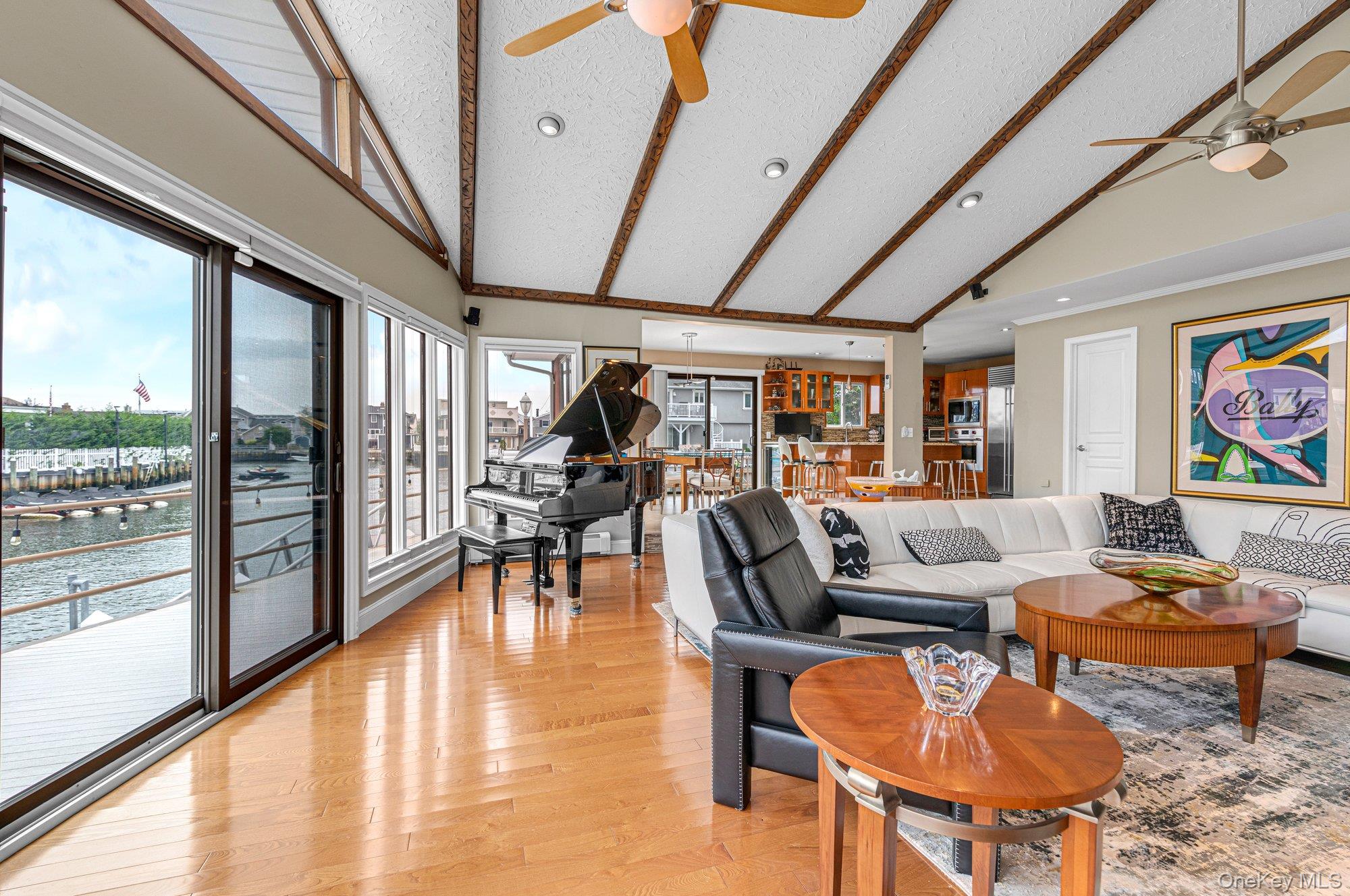 #6 photo, 1130 Hayes Place, नासाउ काउंटी Baldwin Harbor , NY 11510