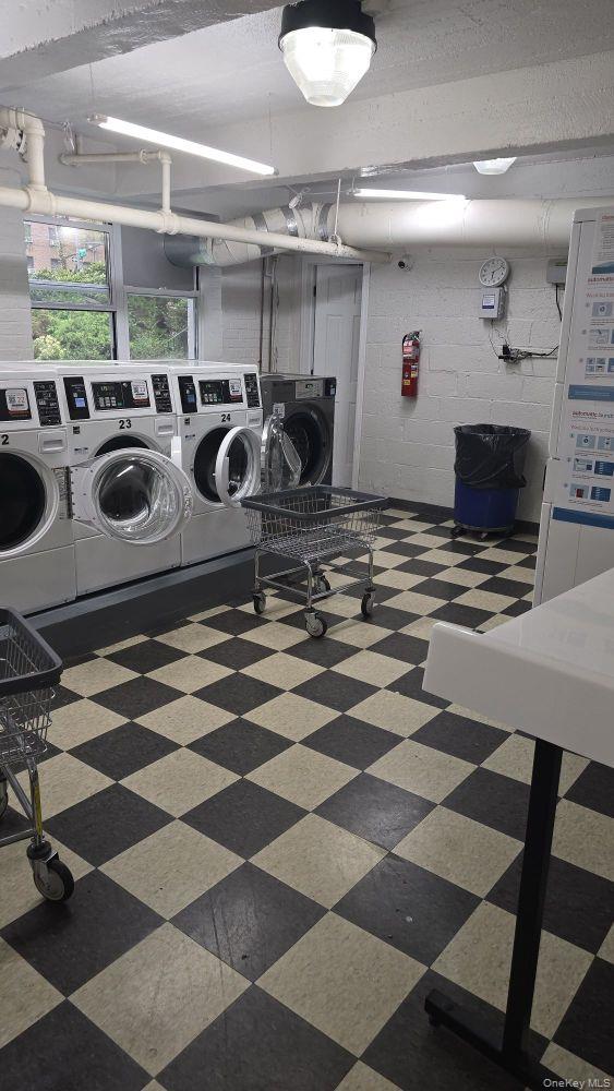 #3 photo, 64-35 Yellowstone Boulevard, クイーンズ区 Forest Hills , NY 11375