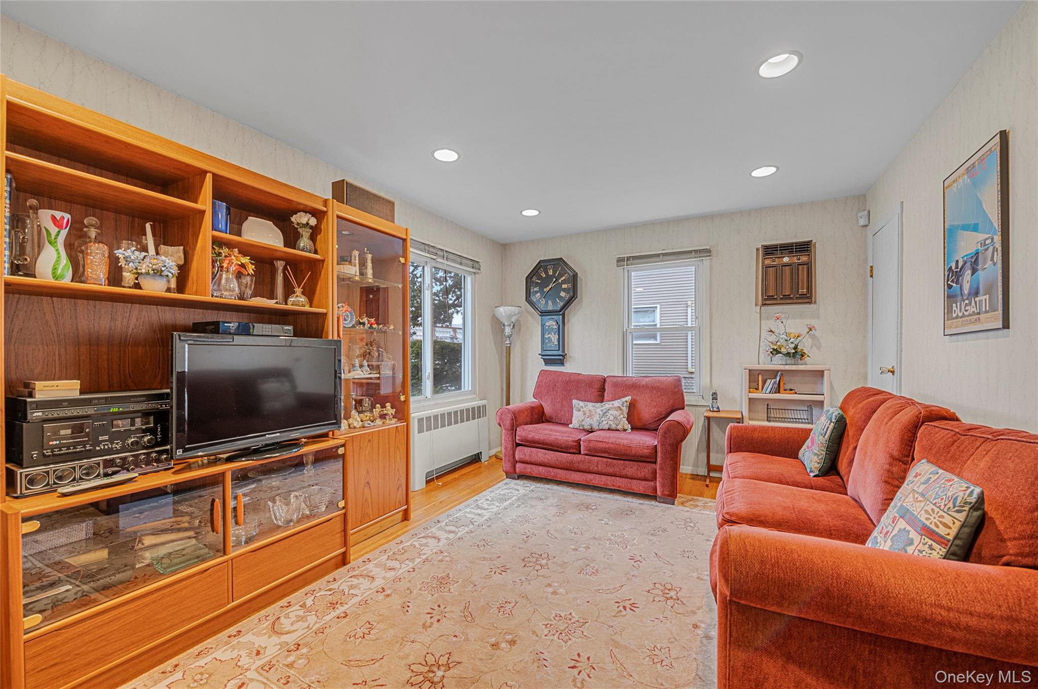 #11 photo, 25 Campbell Street, New Hyde Park , NY 11040