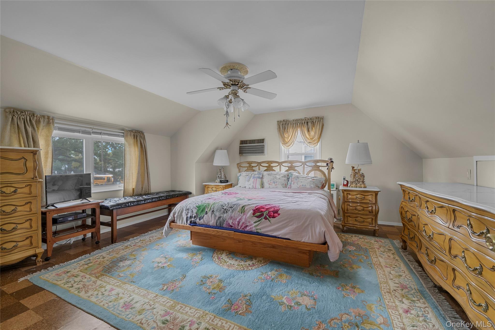 #15 photo, 25 Campbell Street, New Hyde Park , NY 11040