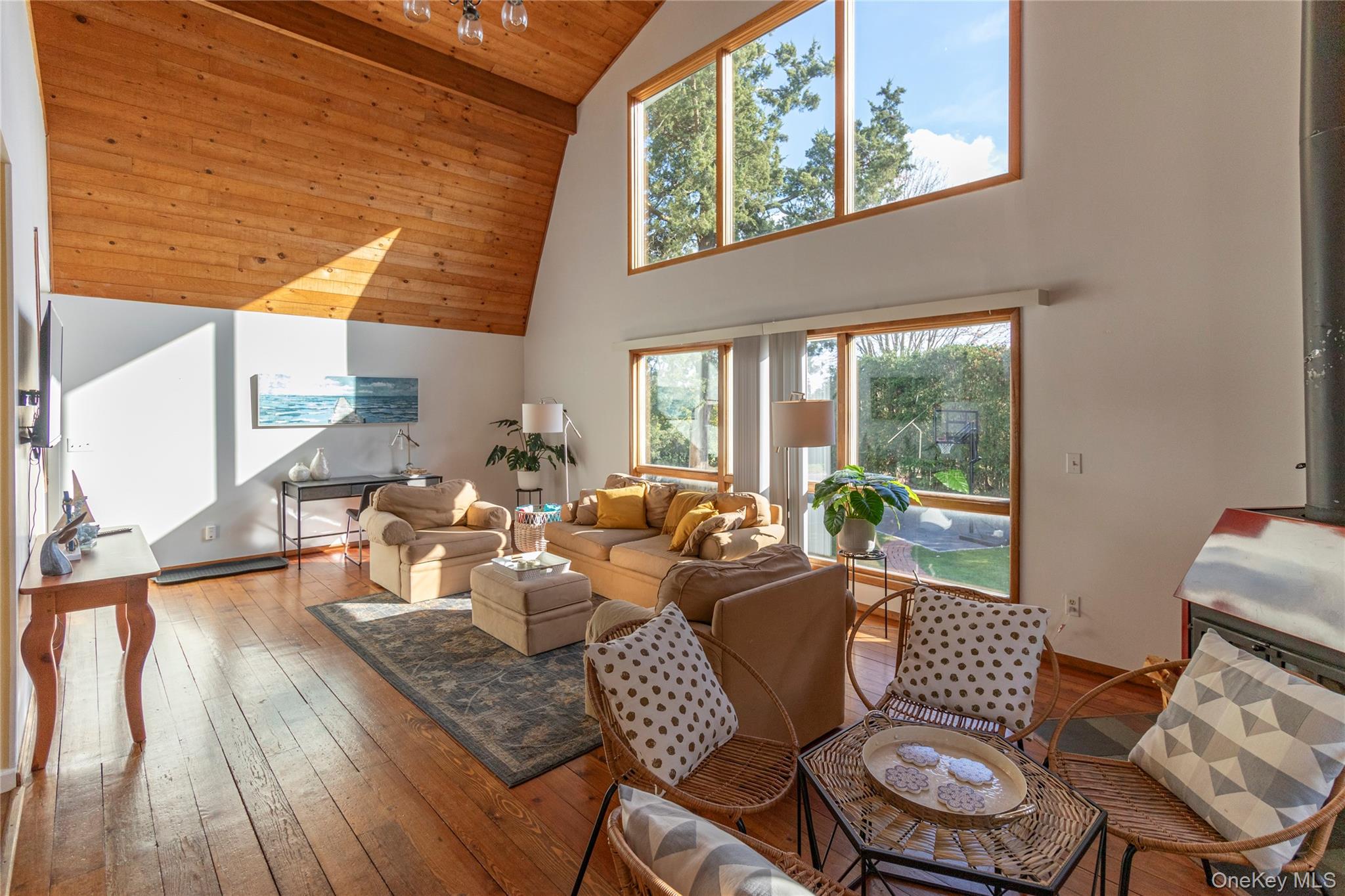 #2 photo, 18 Alanson Lane, Hampton Bays , NY 11946