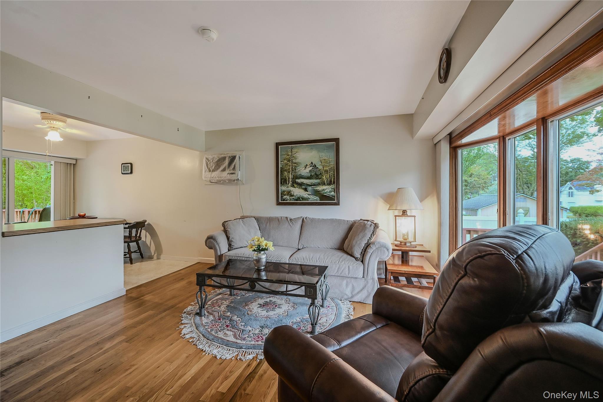 #11 photo, 11 Fox Lane, サフォーク郡 Shoreham , NY 11786